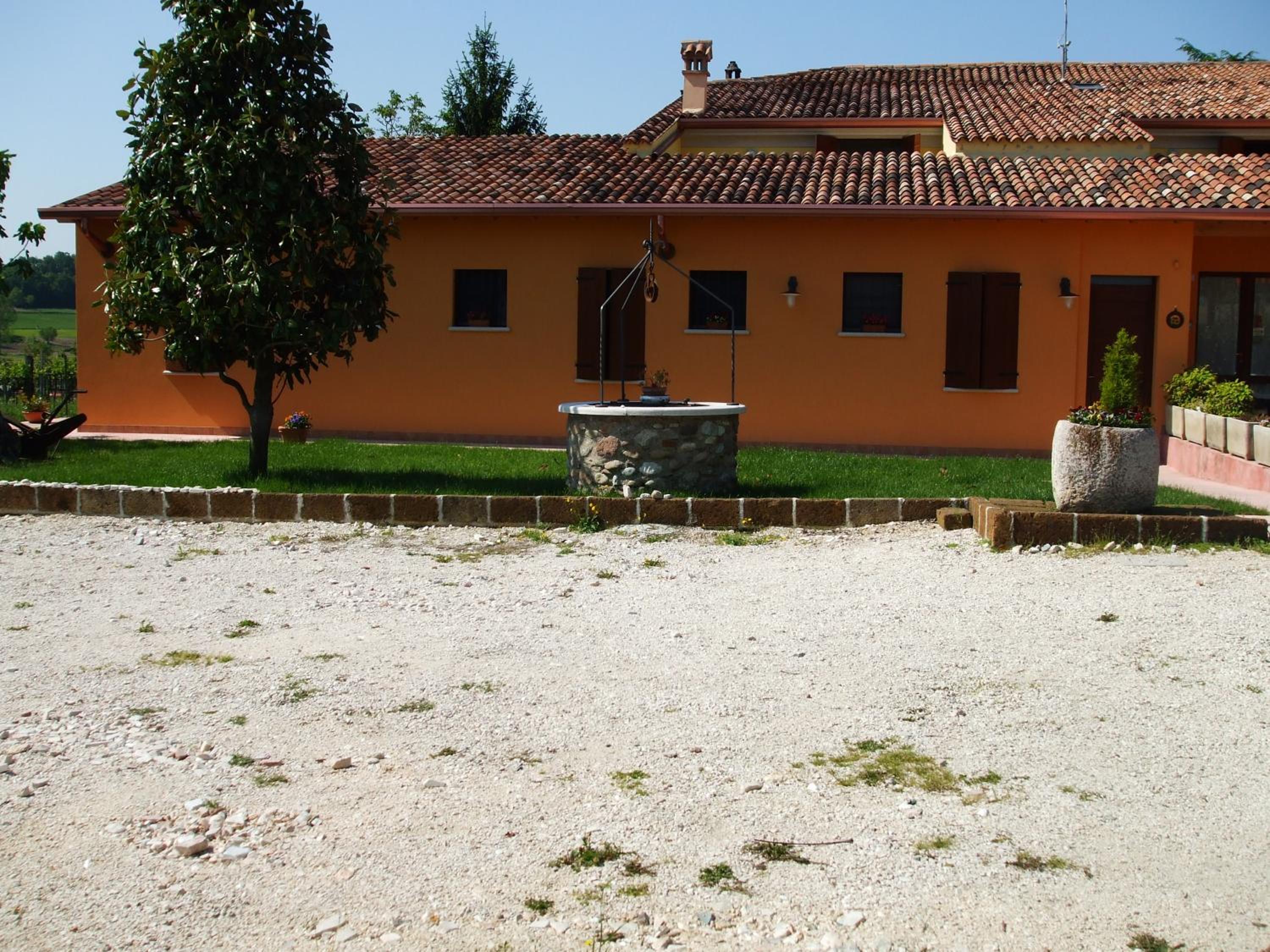 Photo 49