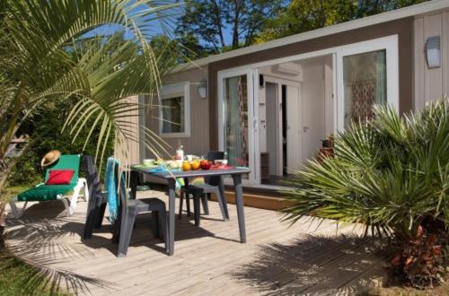 Mobile Homes by KelAir at Camping La Sirene view 2