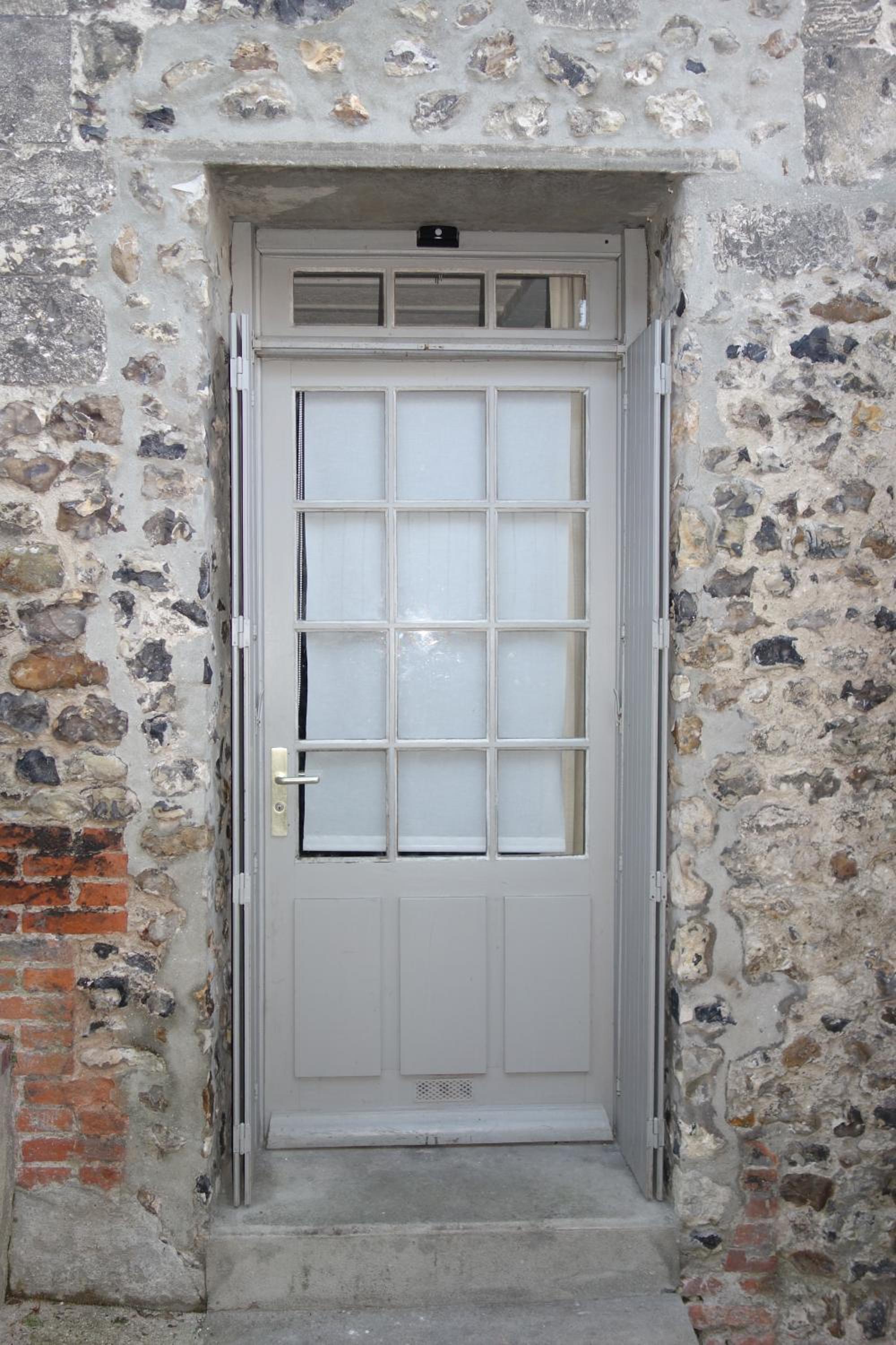 Boudin Cottage Honfleur view 5