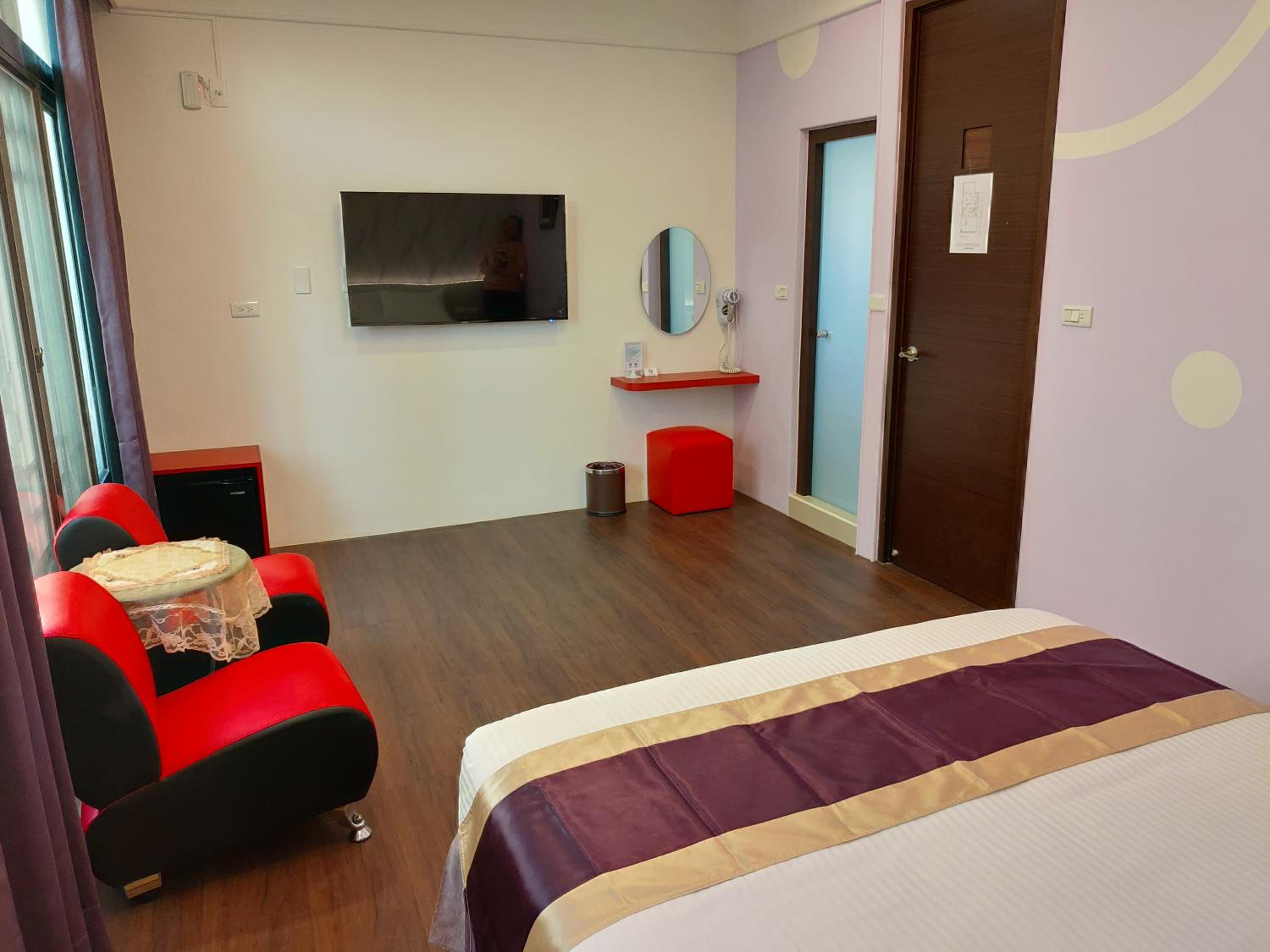 Purple Shell Homestay view 3