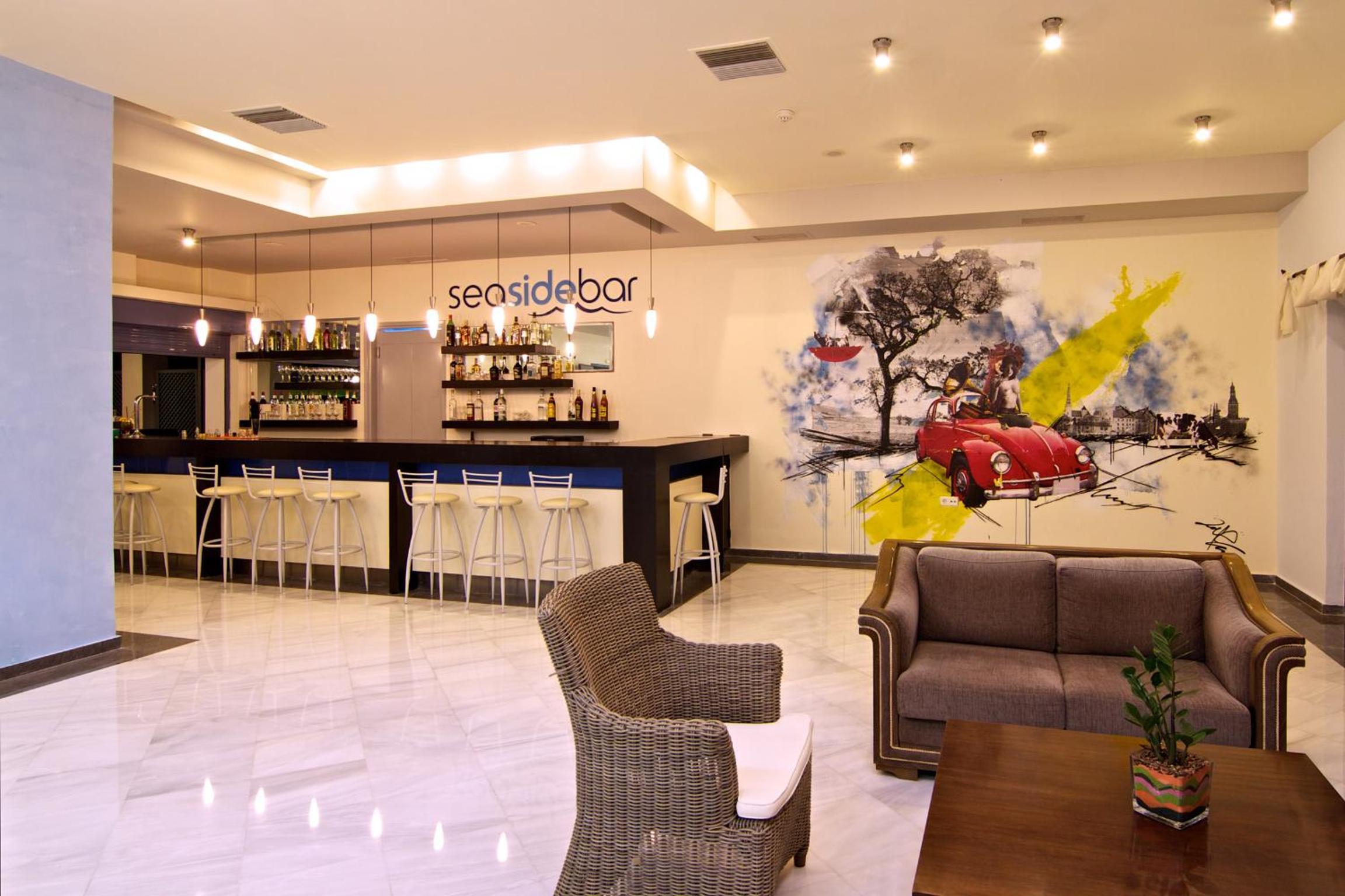 Lobby & Reception