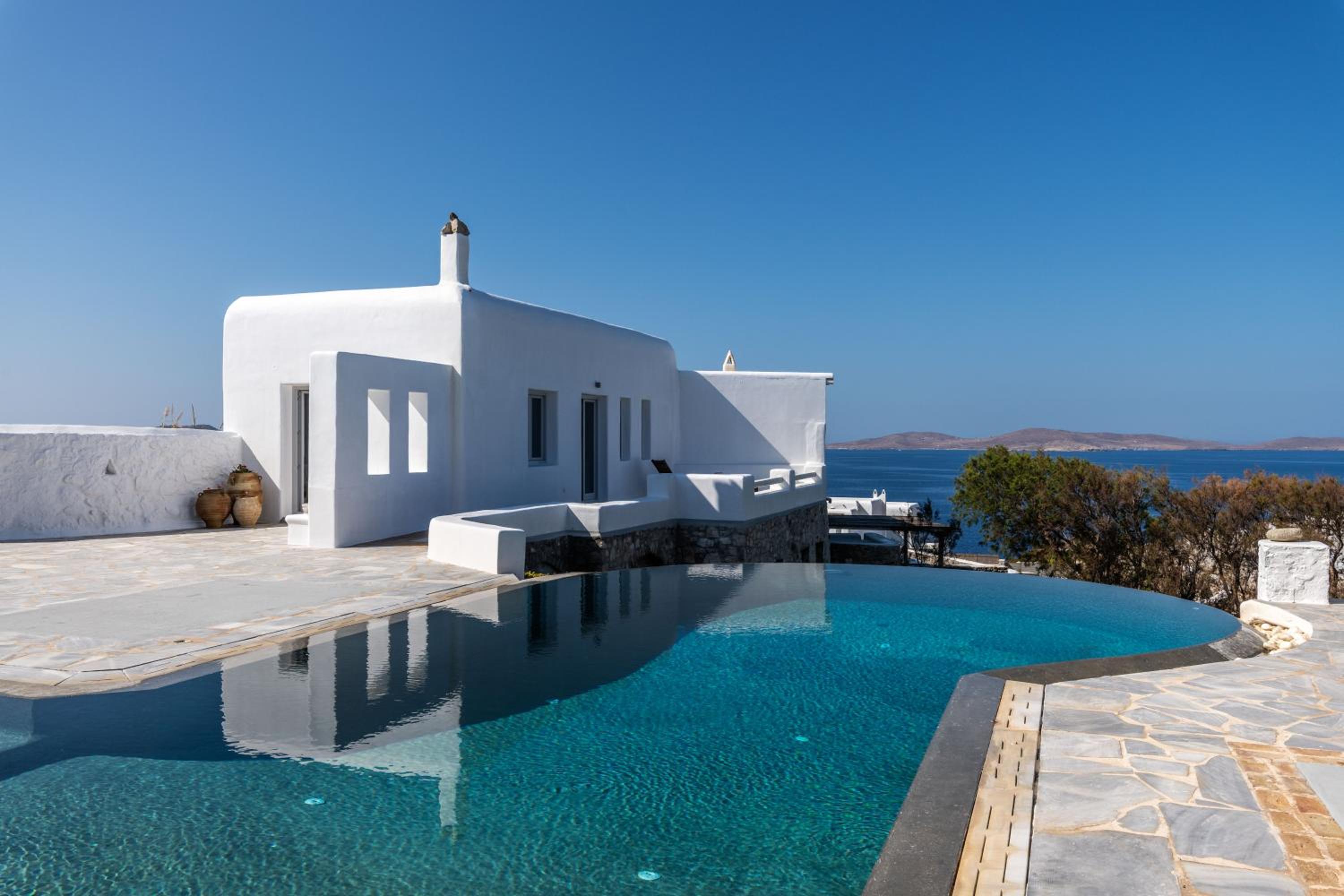 Villa Mykonis Prana by Lavillaebella
