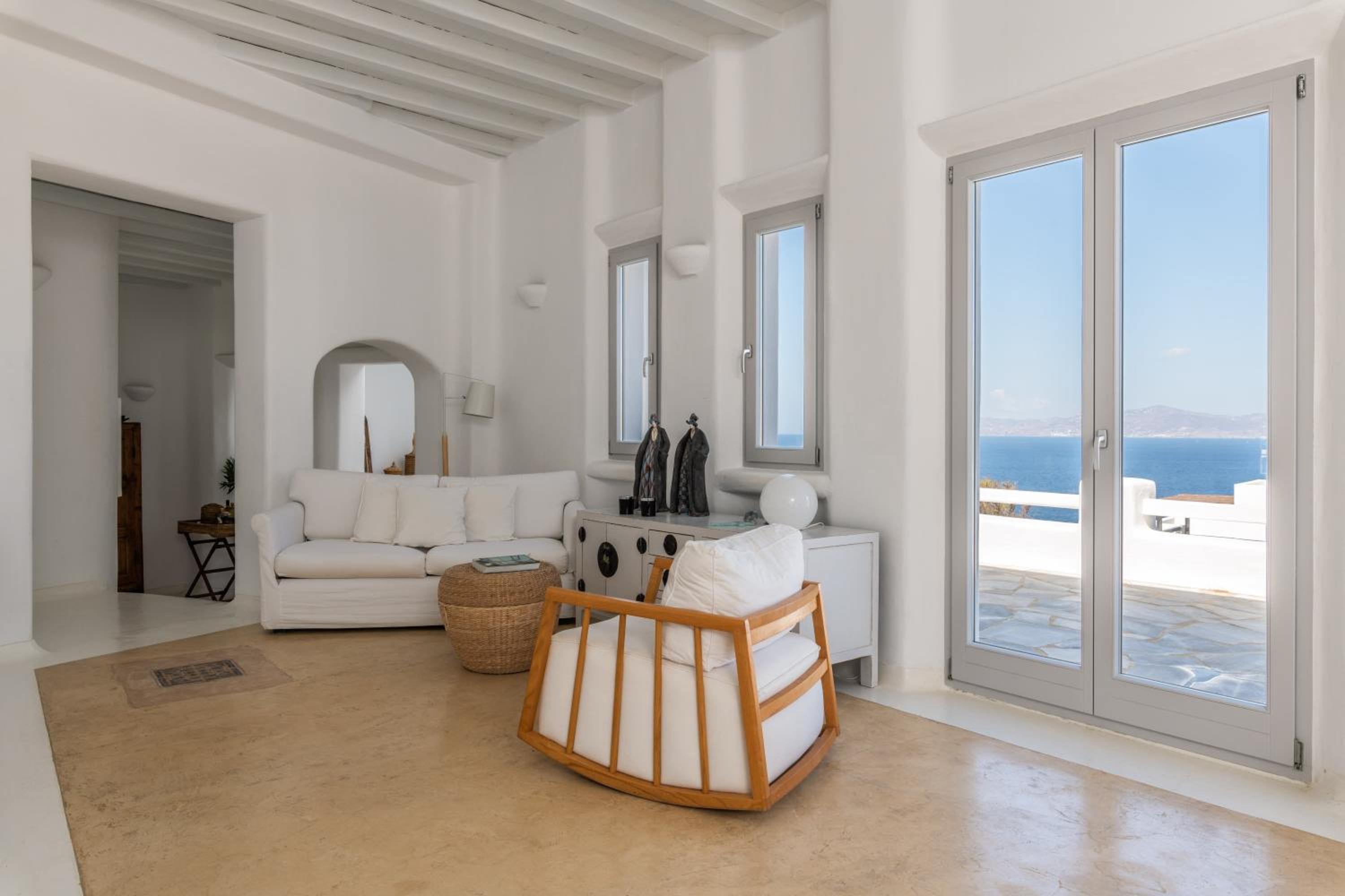 Villa Mykonis Prana by Lavillaebella