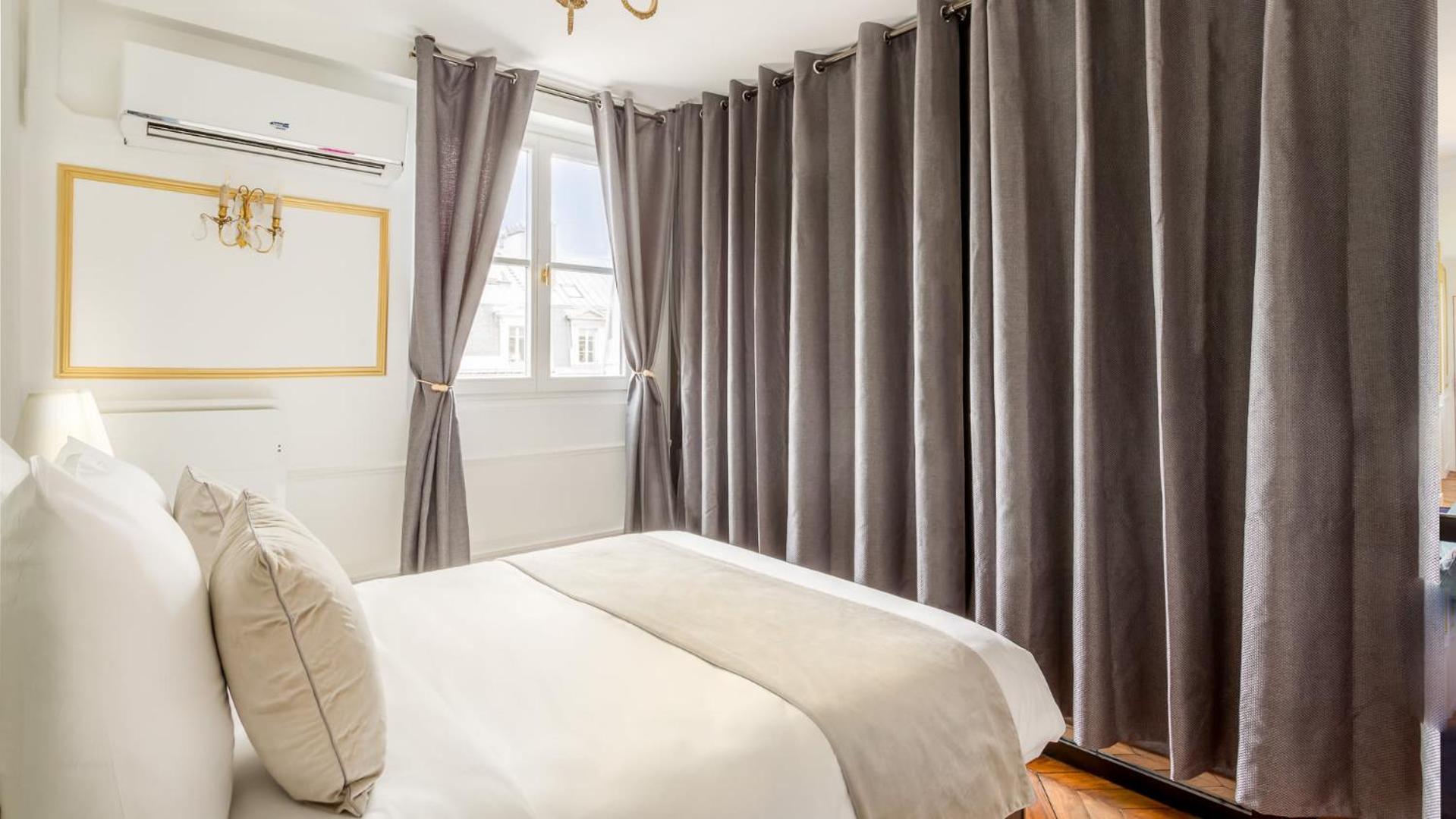 Luxury 2 Bedroom - Louvre & Champs Elysees