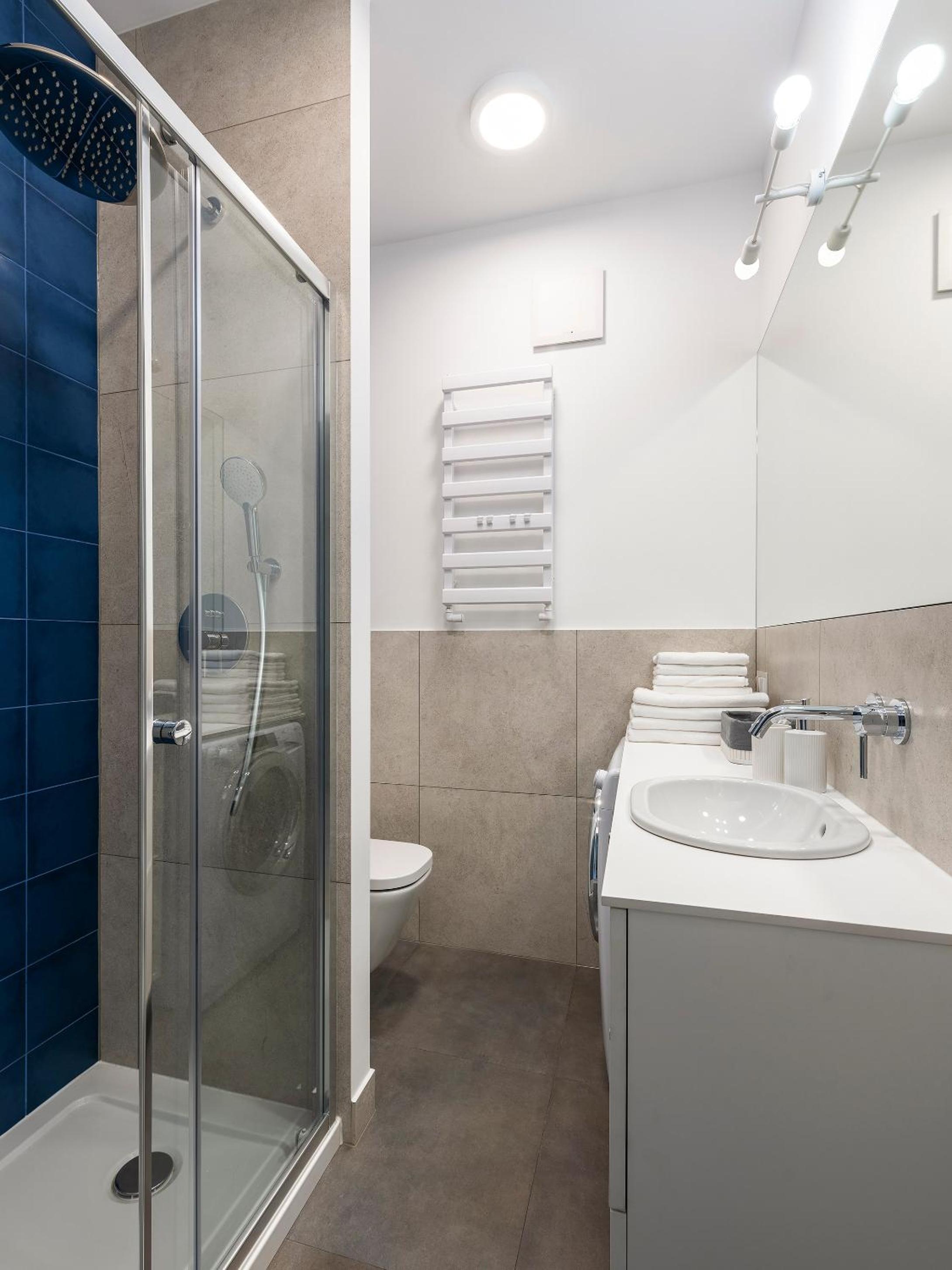 YourSecondFlat Grzybowska Metropoint view 2