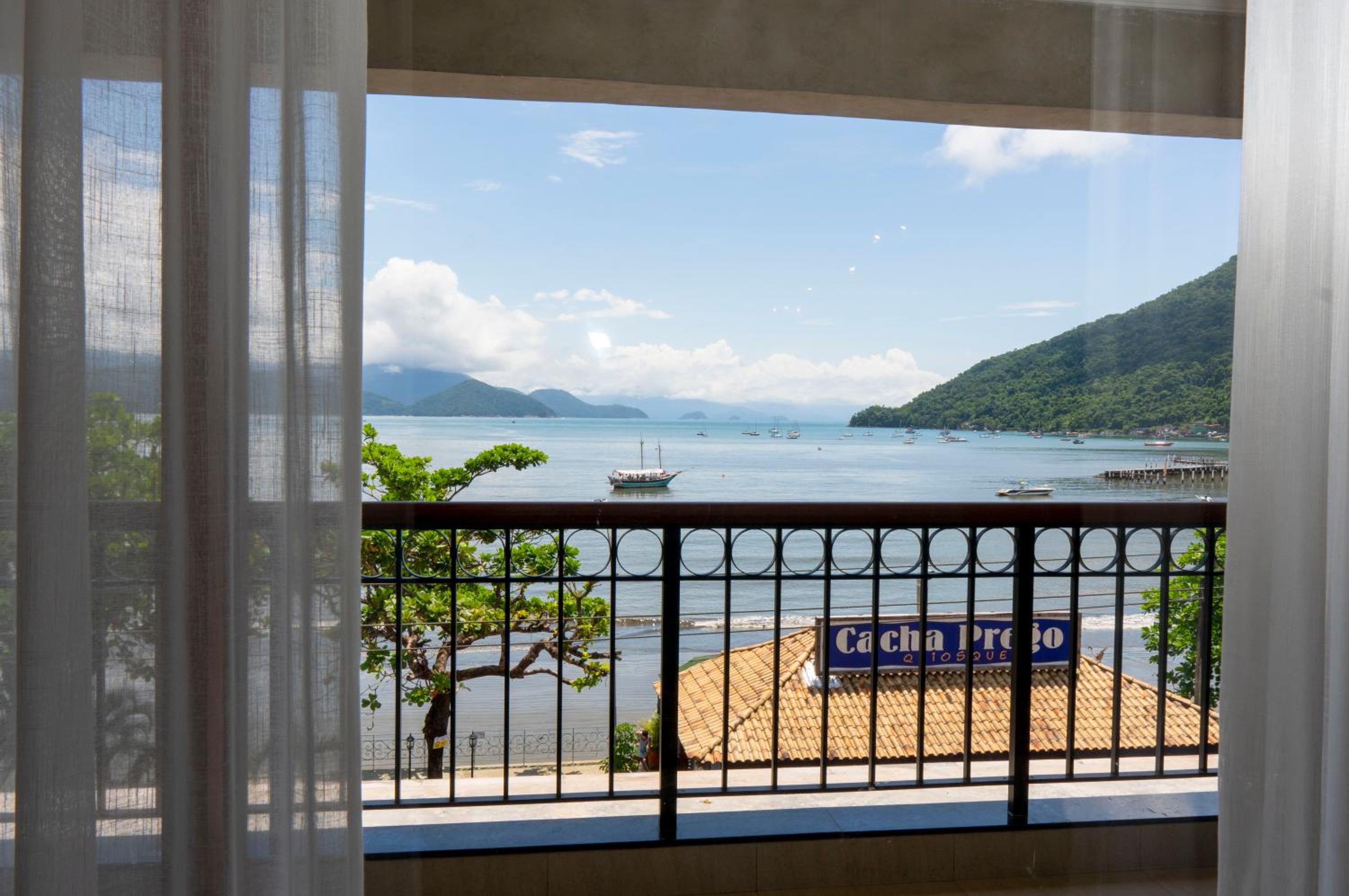 Apartamento de frente para o mar no itagua 03 view 3