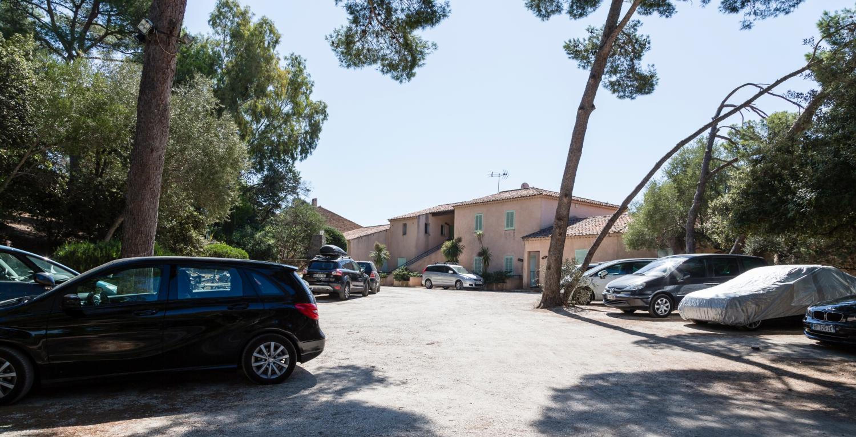 Hyeres Vacations - Parc et Residence le Provencal - Property Image 1