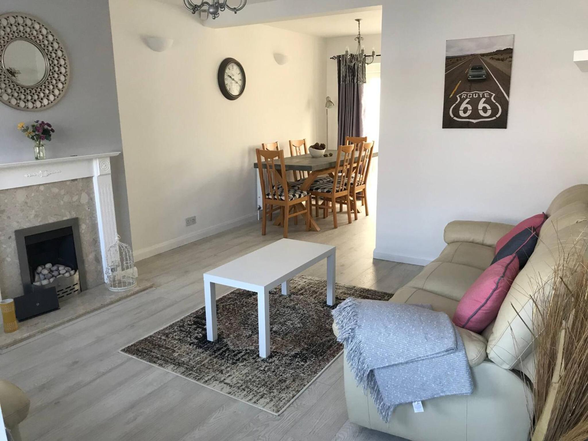 Diana House - Great location