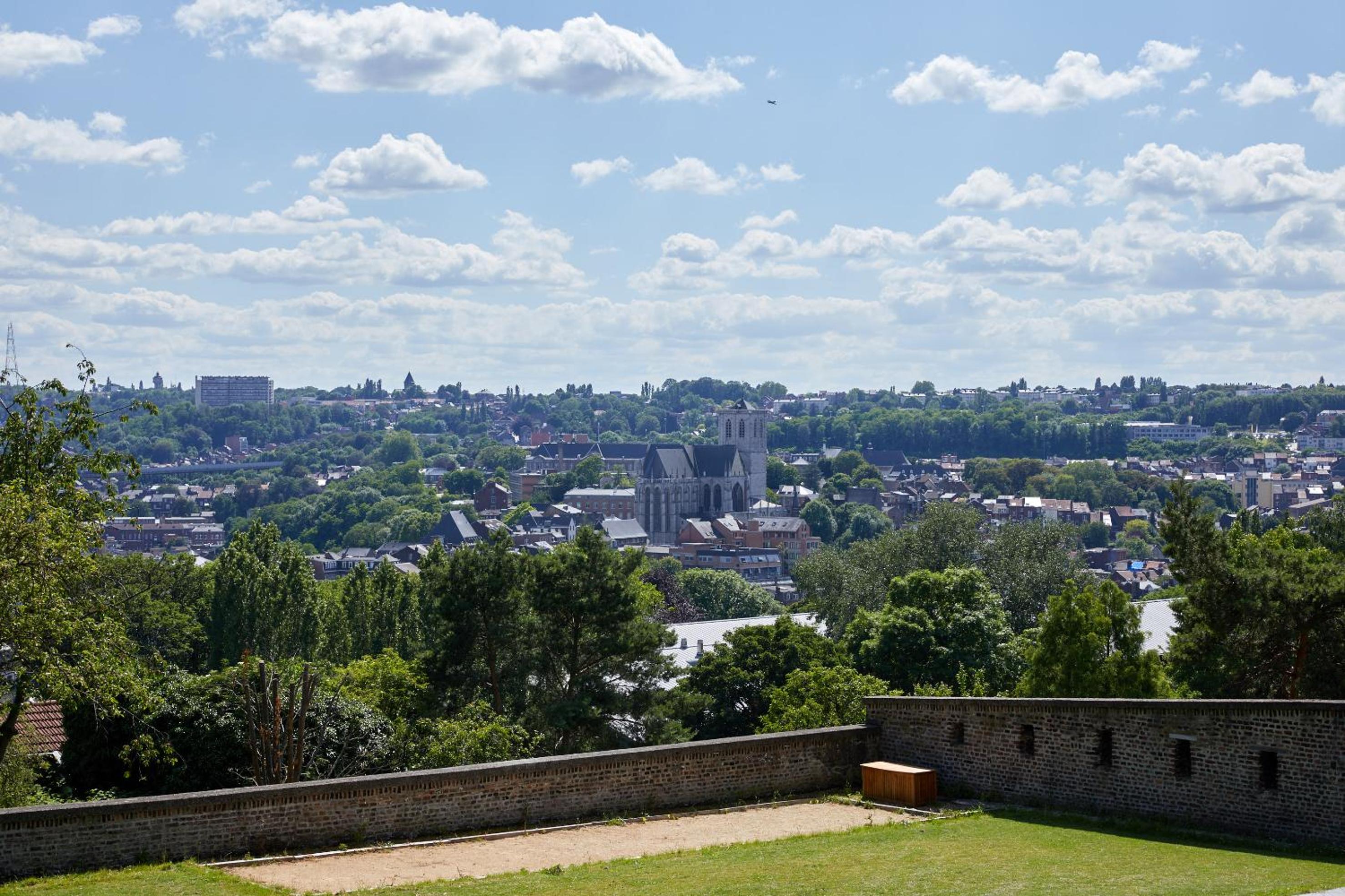 Gite des Coteaux view 4