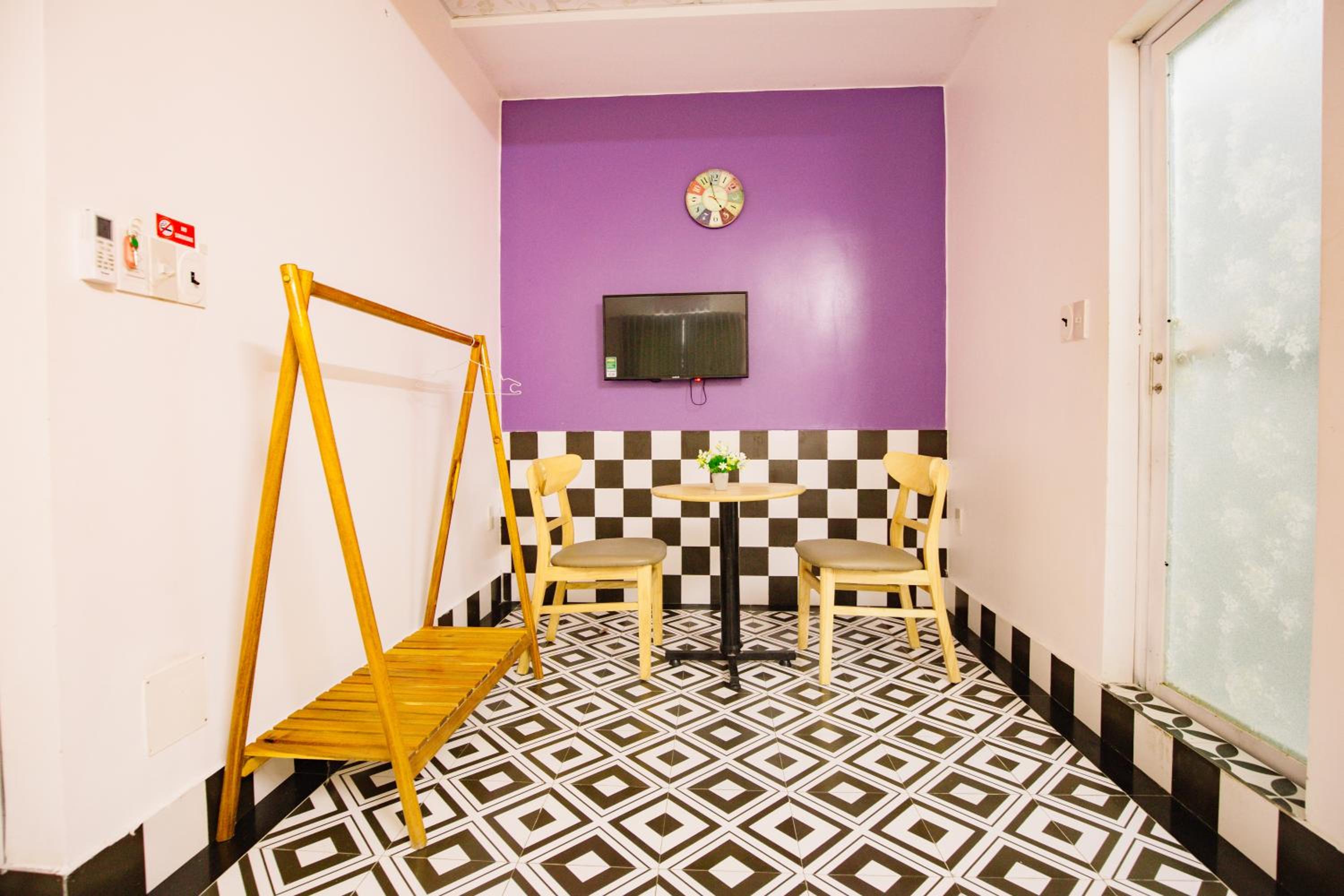 Tú Uyên Homestay
