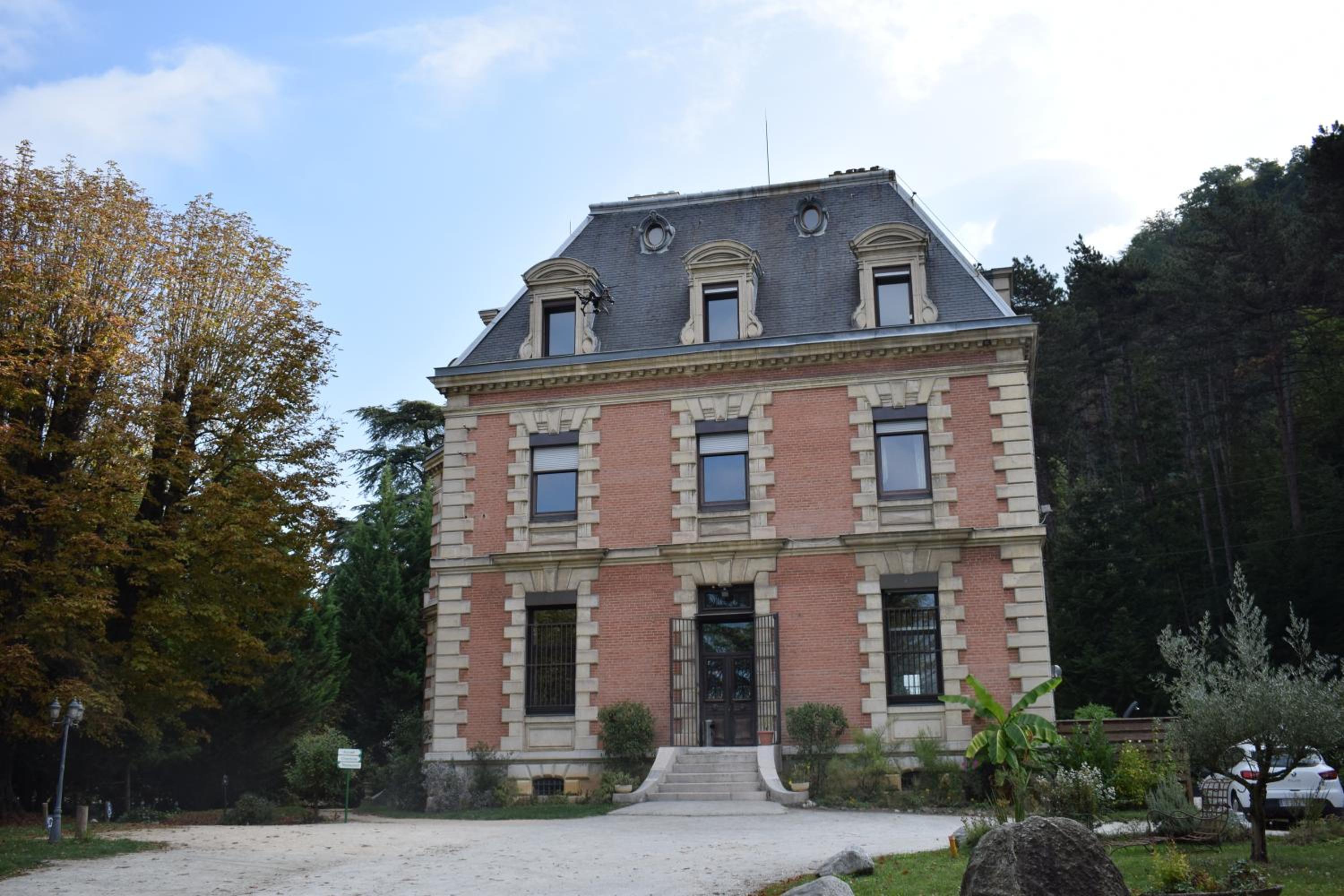 le château des arènes view 4