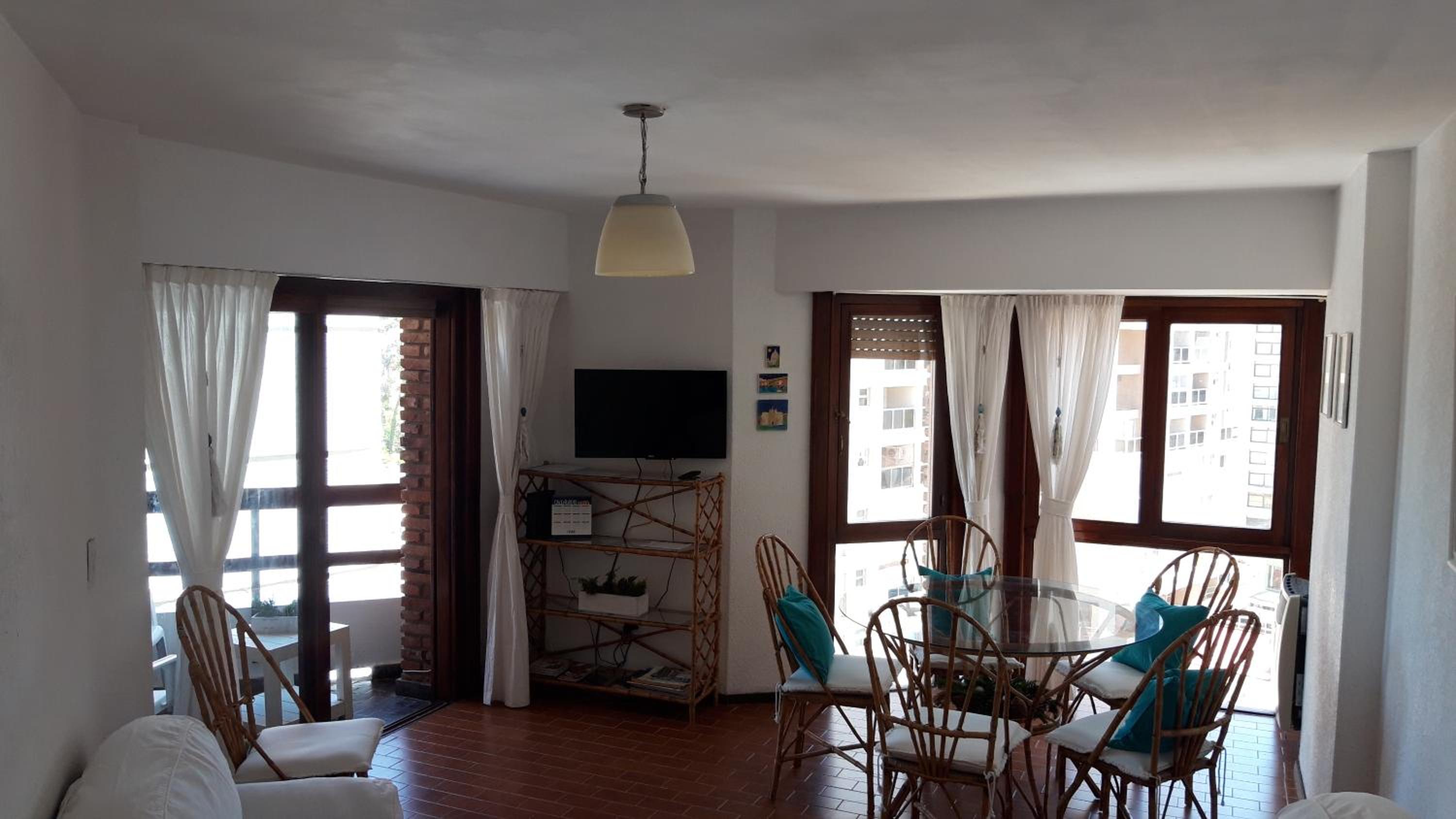 Hotel Depto, centro, 3 de la playa, luminoso con balcón - Image 1