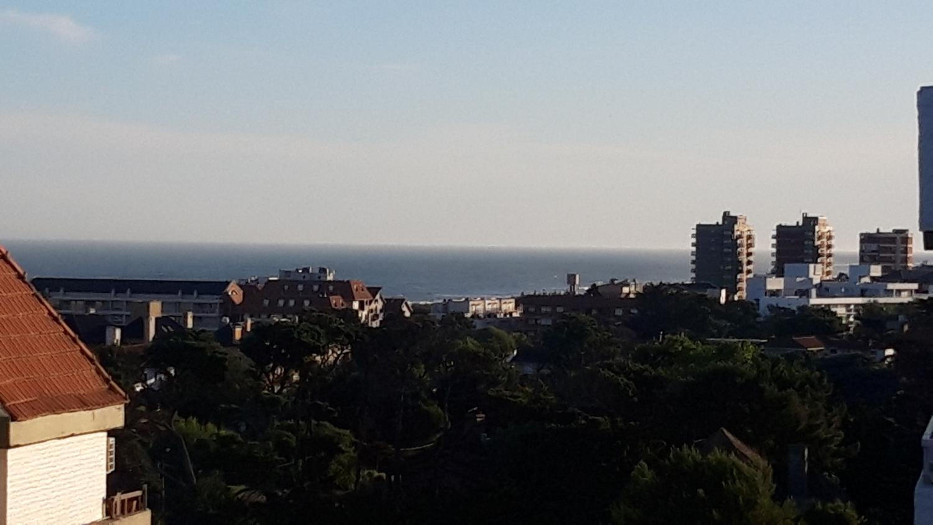 Depto, centro, 3 de la playa, luminoso con balcón