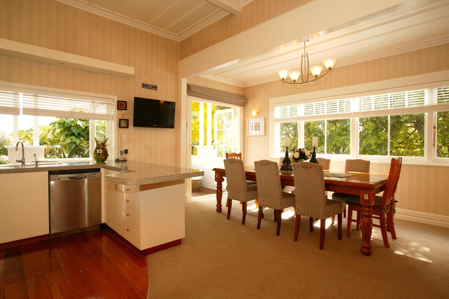 Eden Park Bed And Breakfast Inn