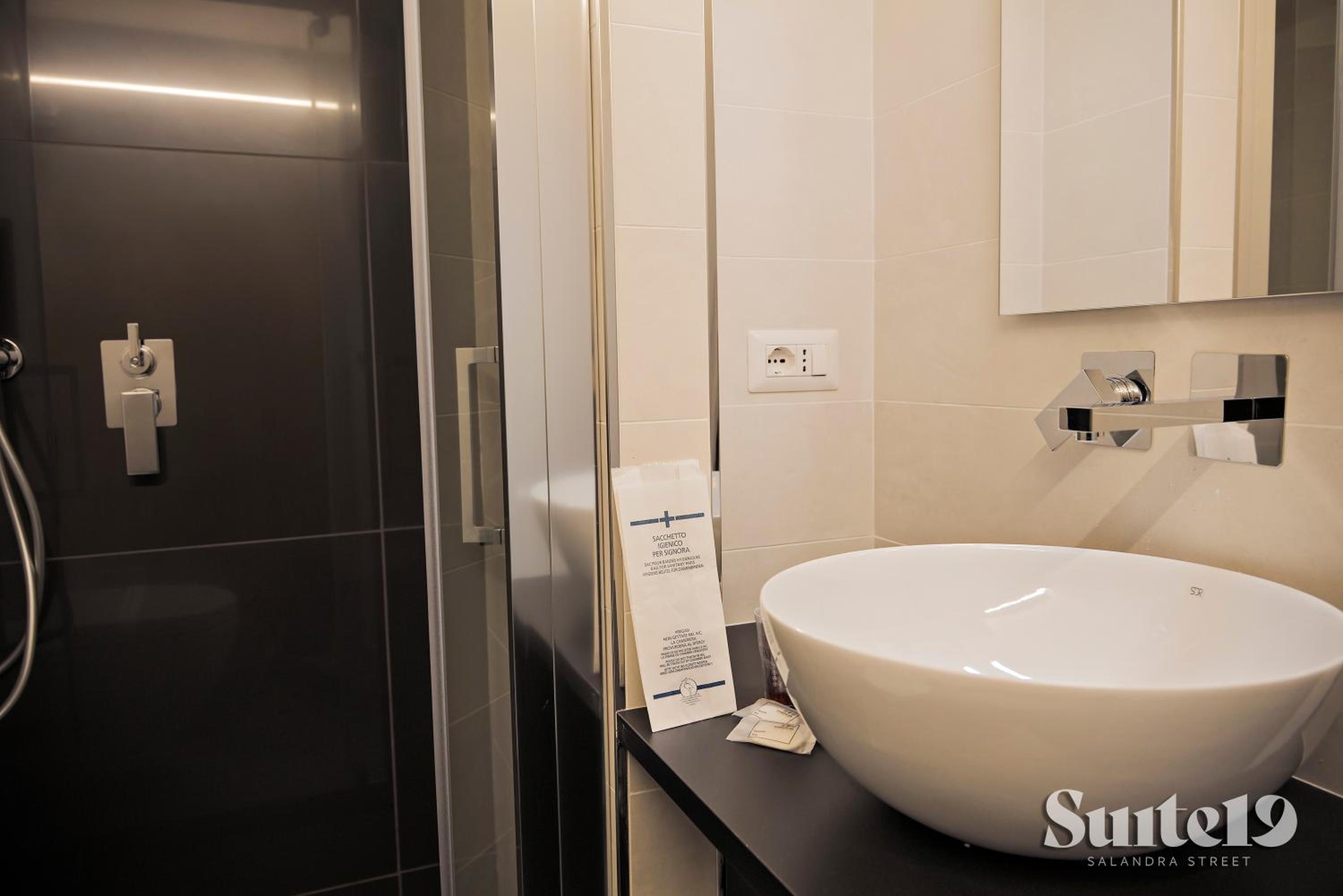 SUITE19Bari view 3