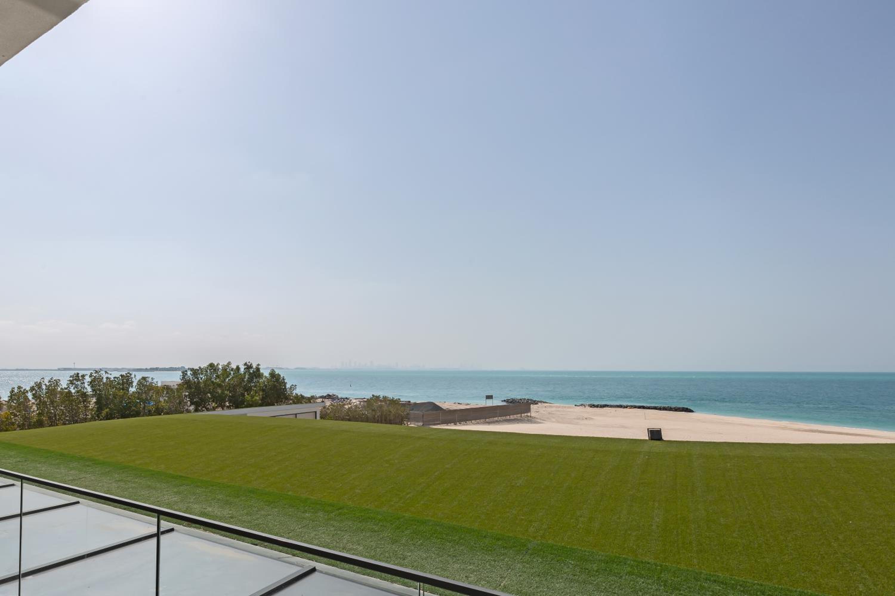 Paradise Nurai Villa - 6 Bedrooms