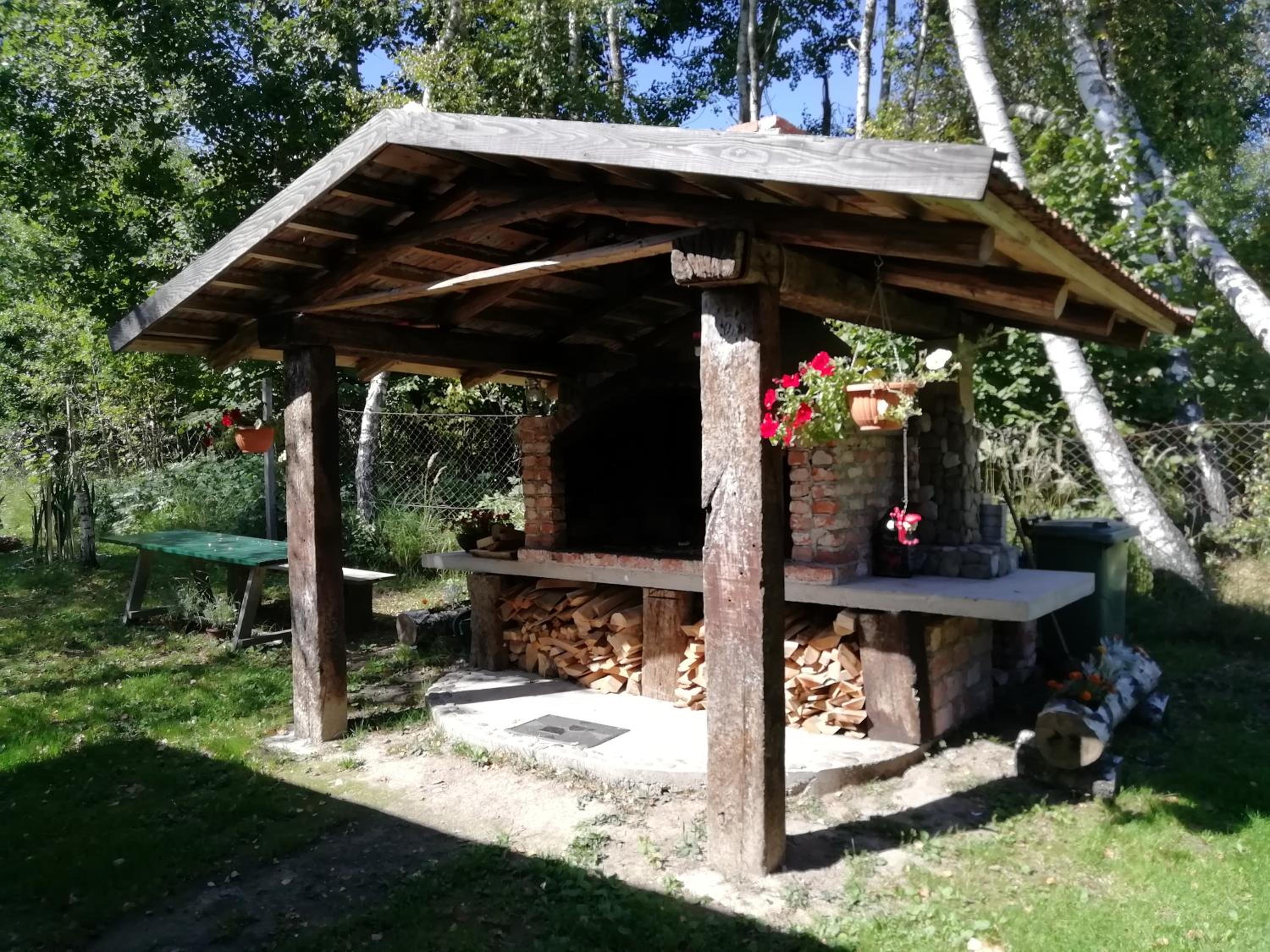 Robinzonski smještaj "Lazac Lokvarski" Lokve
