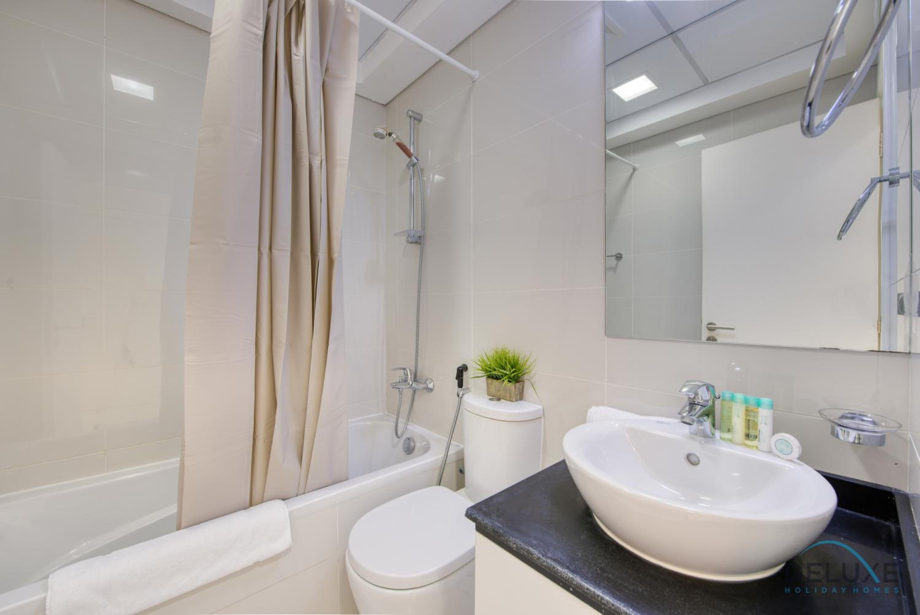 Fresh 2BR Apartment at Park Central Business Bay by Deluxe Holiday Homes