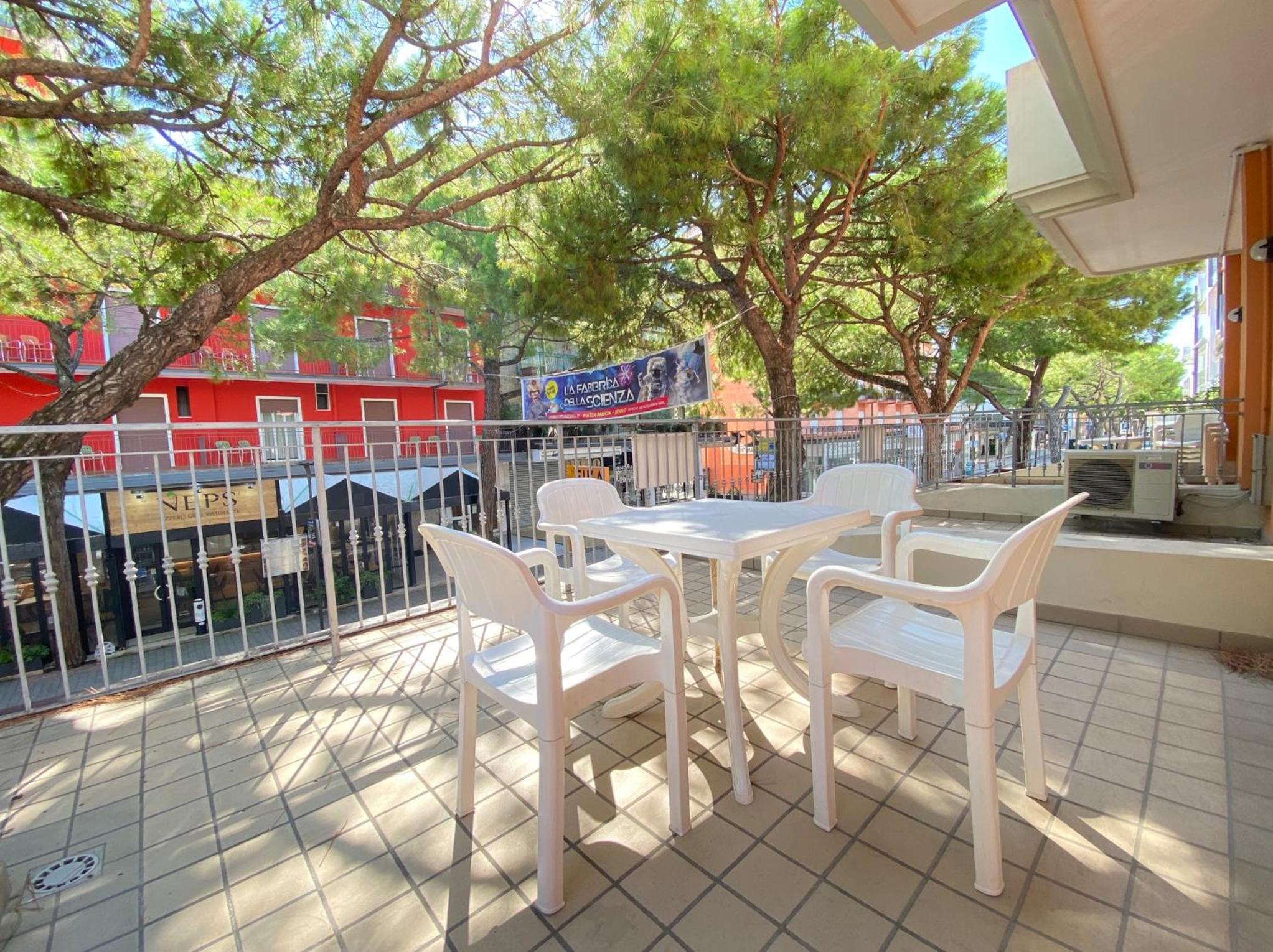 Appartamenti Adriana Carraro Immobiliare - Family Apartments view 2