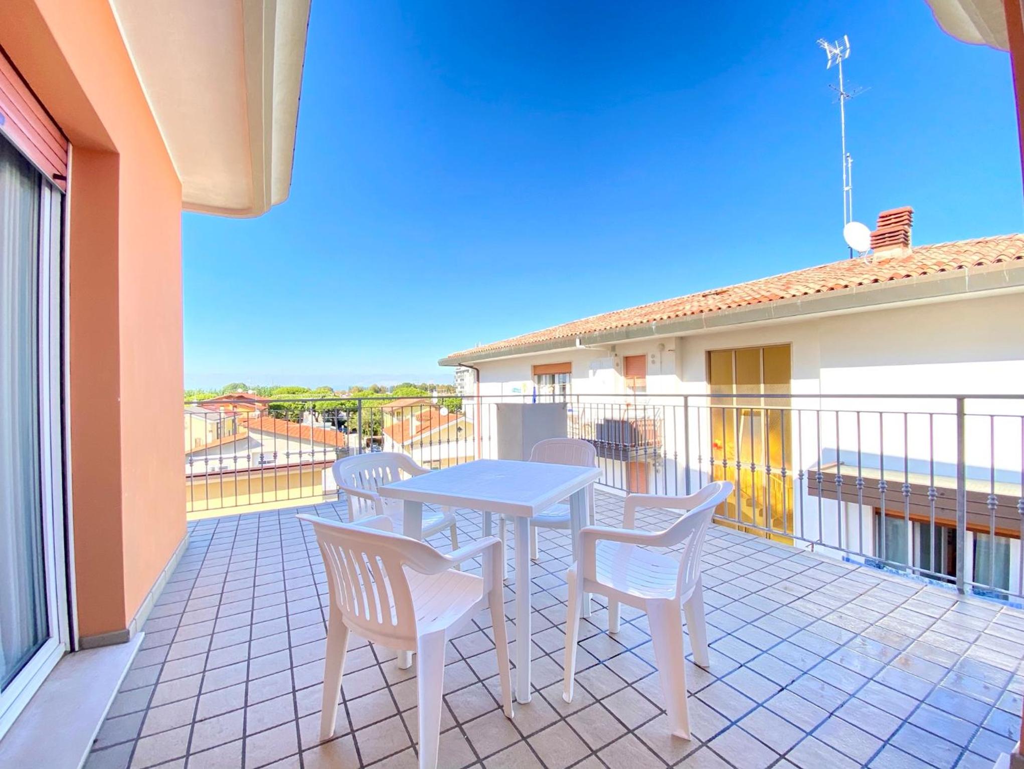Appartamenti Adriana Carraro Immobiliare - Family Apartments view 5