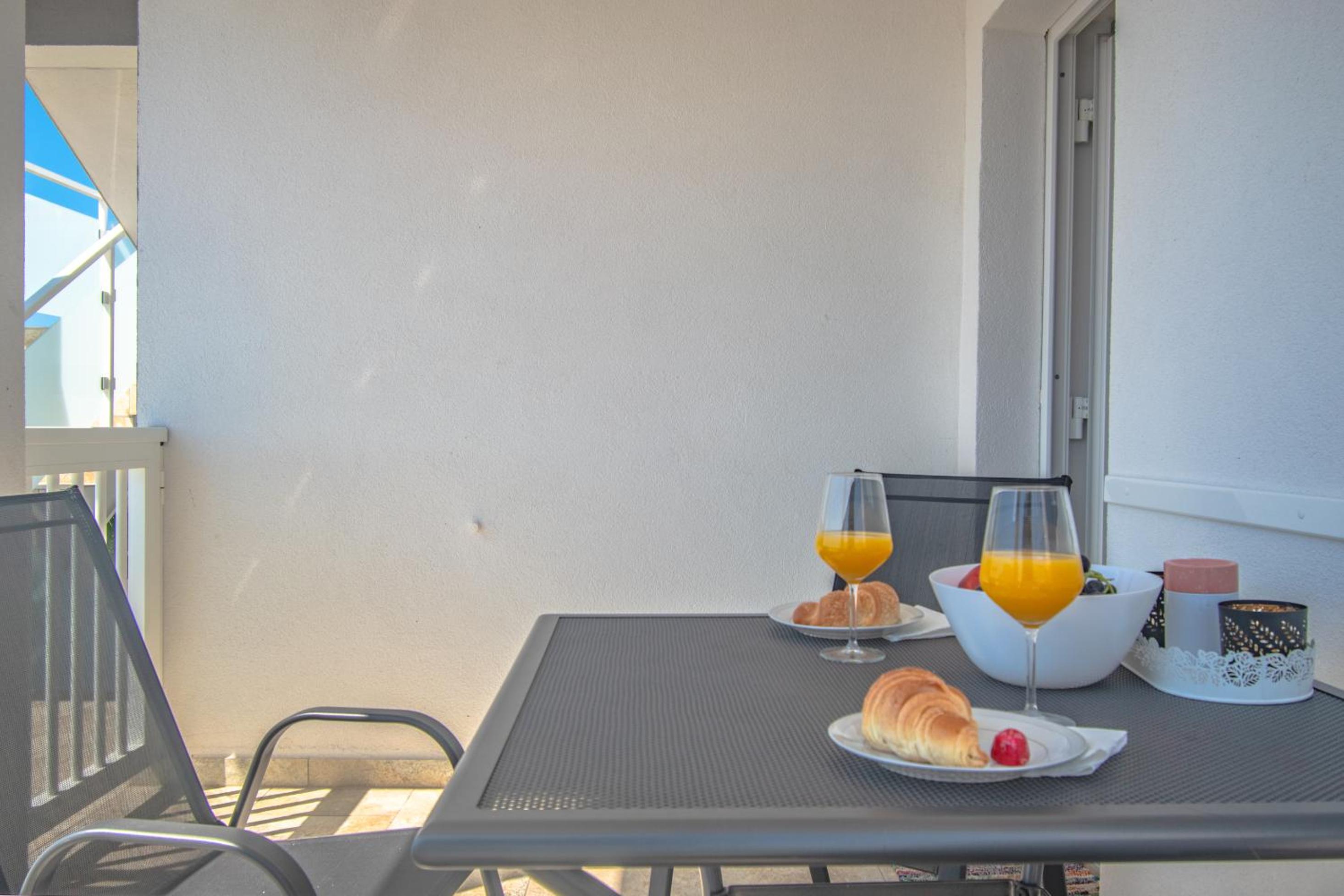 OLEA Apartments Vir view 3