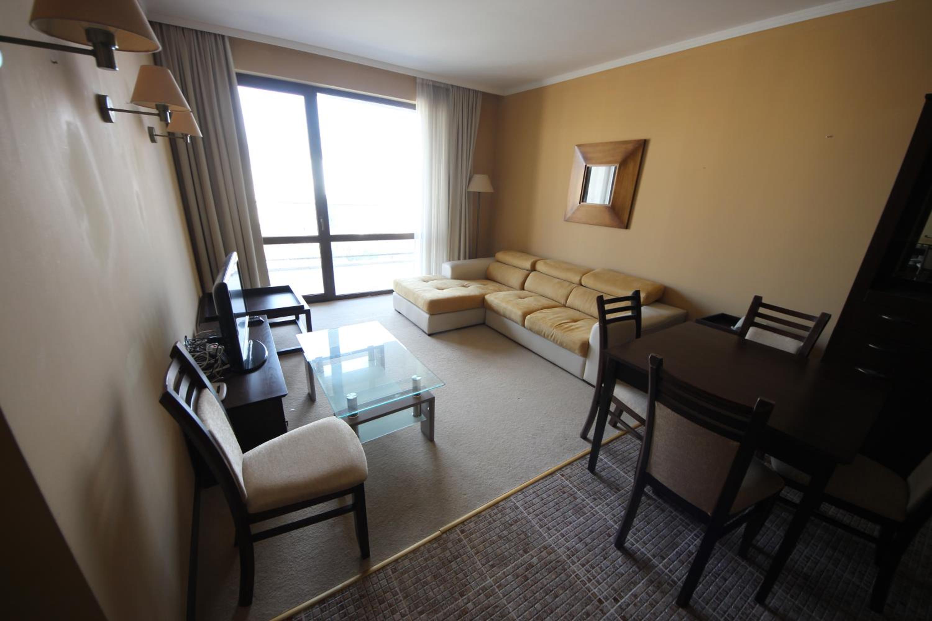 Menada Apartments in Royal Beach