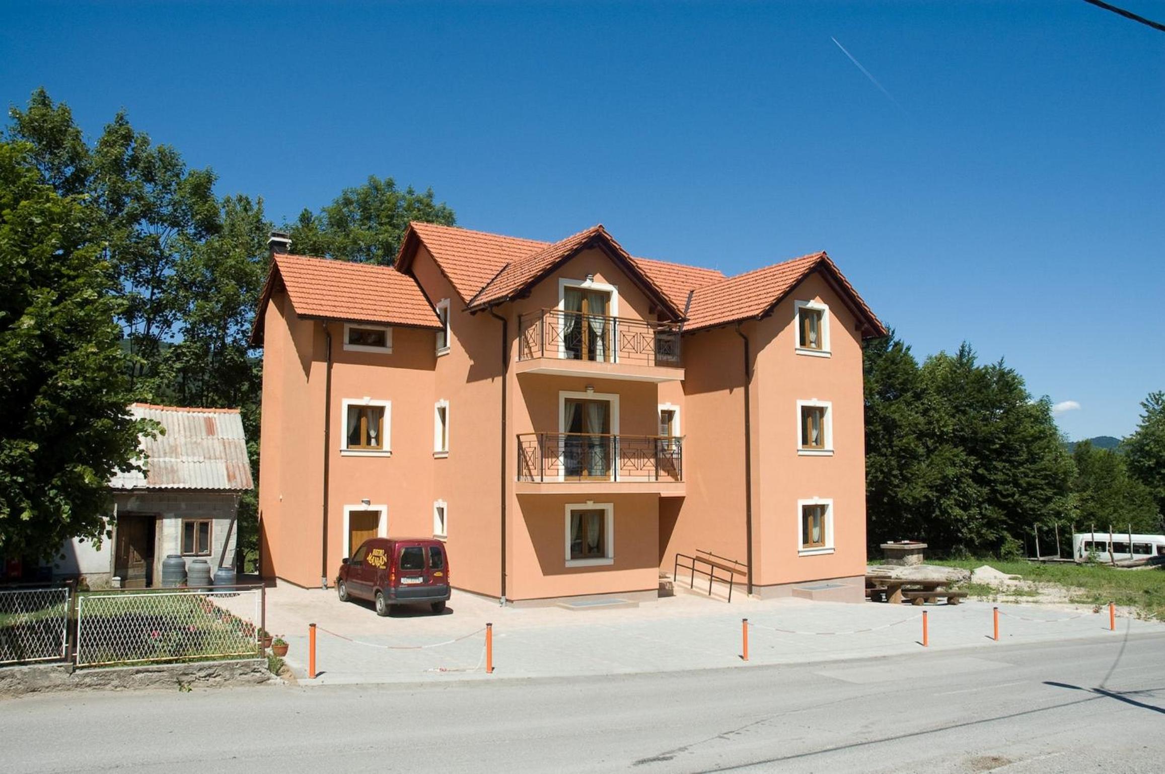 Photo 14