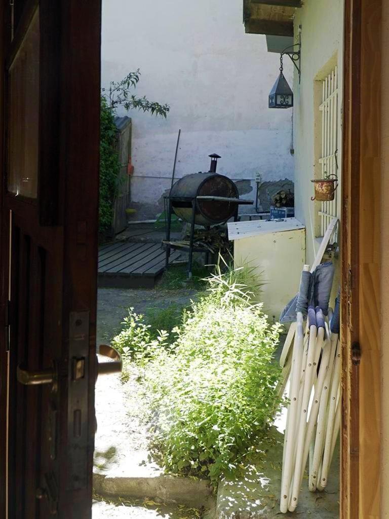 Cabaña entre Arboles