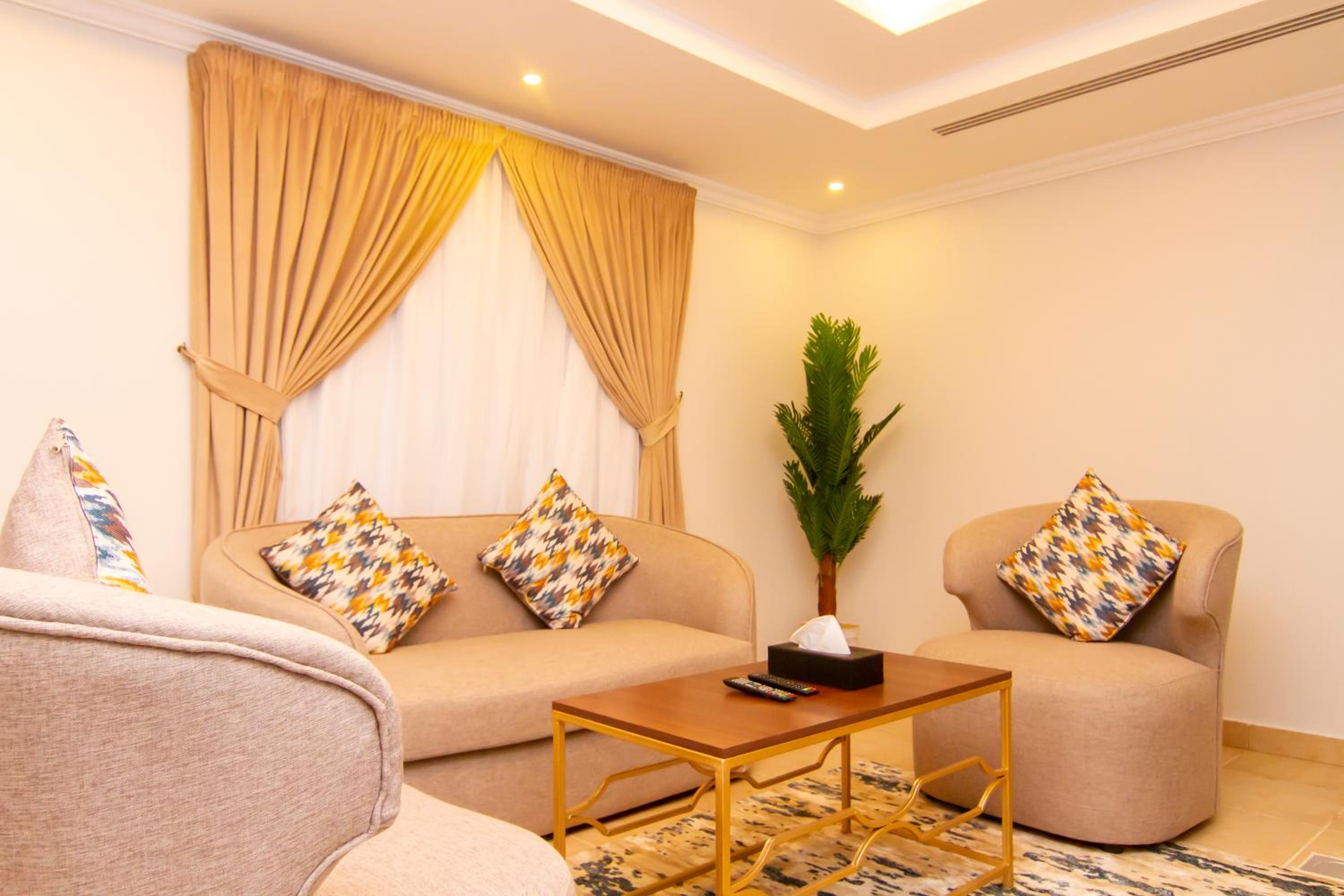 Al Moteb Suites Al Mursalat