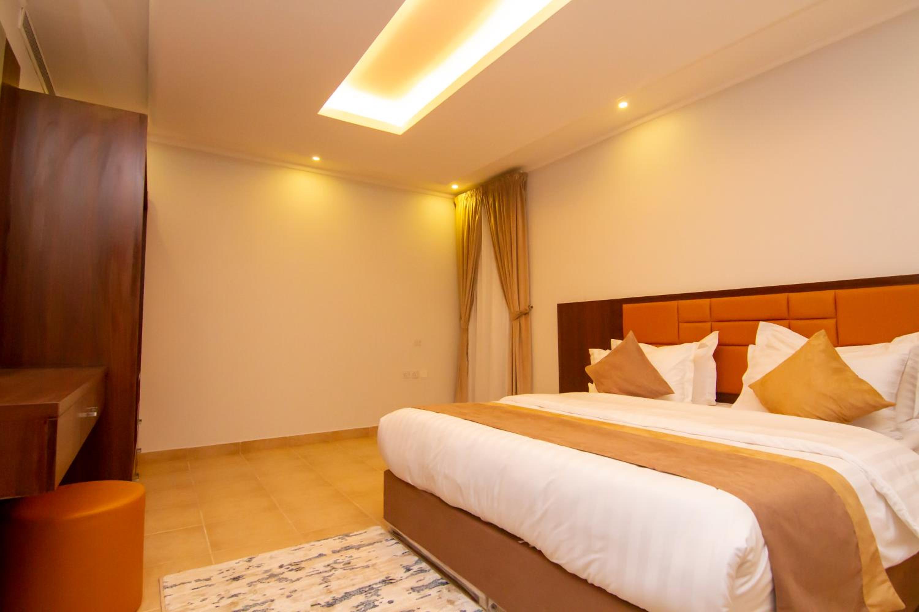 Al Moteb Suites Al Mursalat