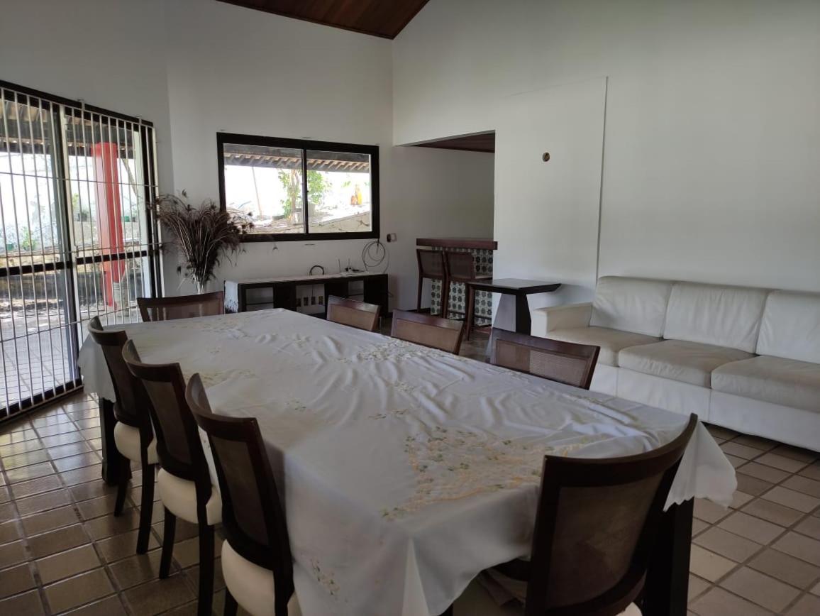Casa Vilas do Atlântico, 3 quartos próximo a praia