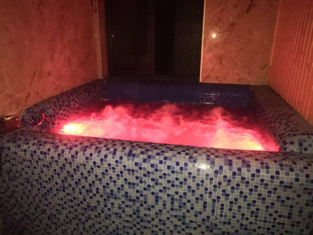 Jacuzzi