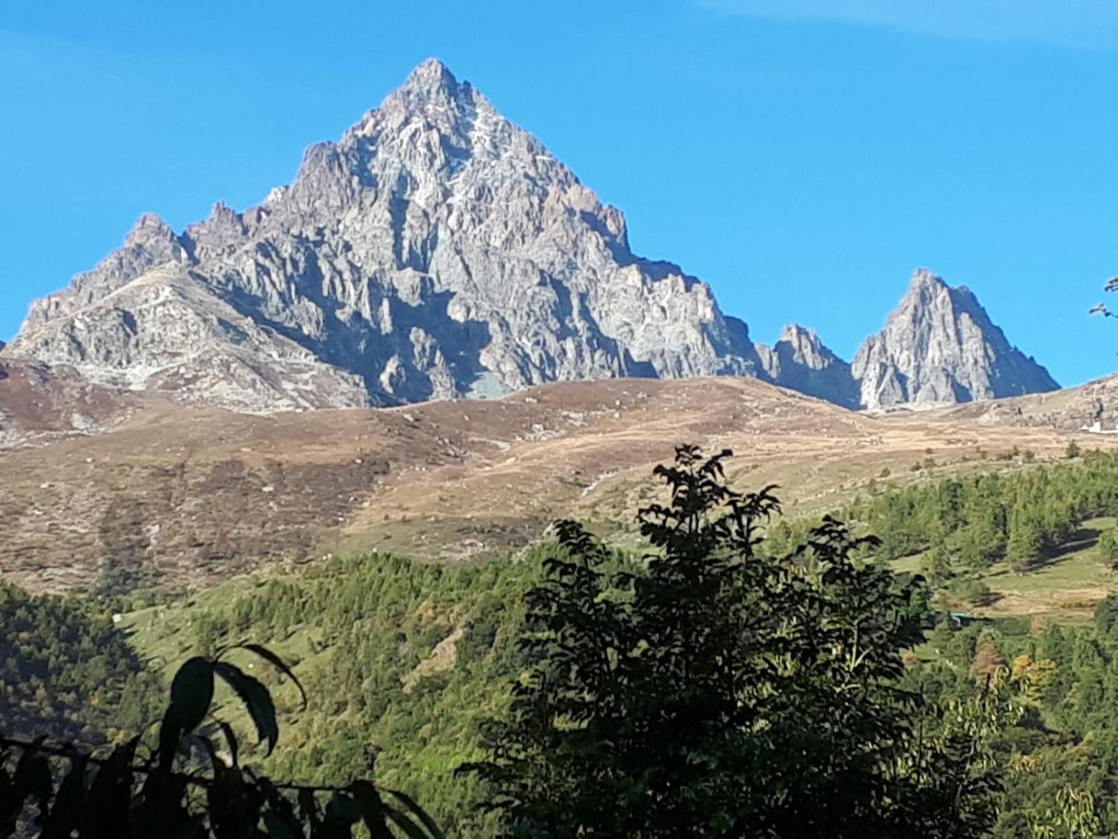 la finestra sul Monviso view 2