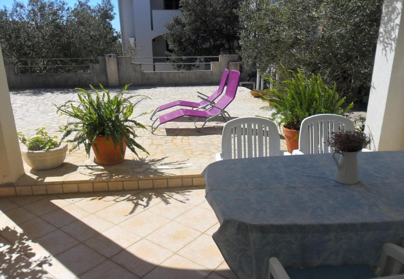 Apartments Bari - 140 m from beach view 3