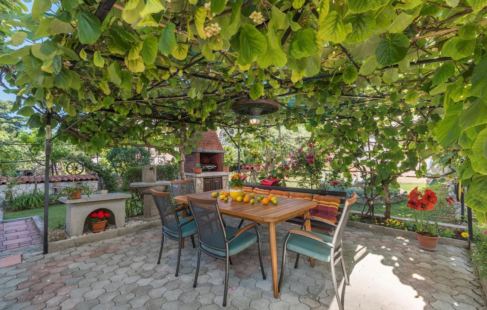 Hotel Apartments Loredana - Image 1