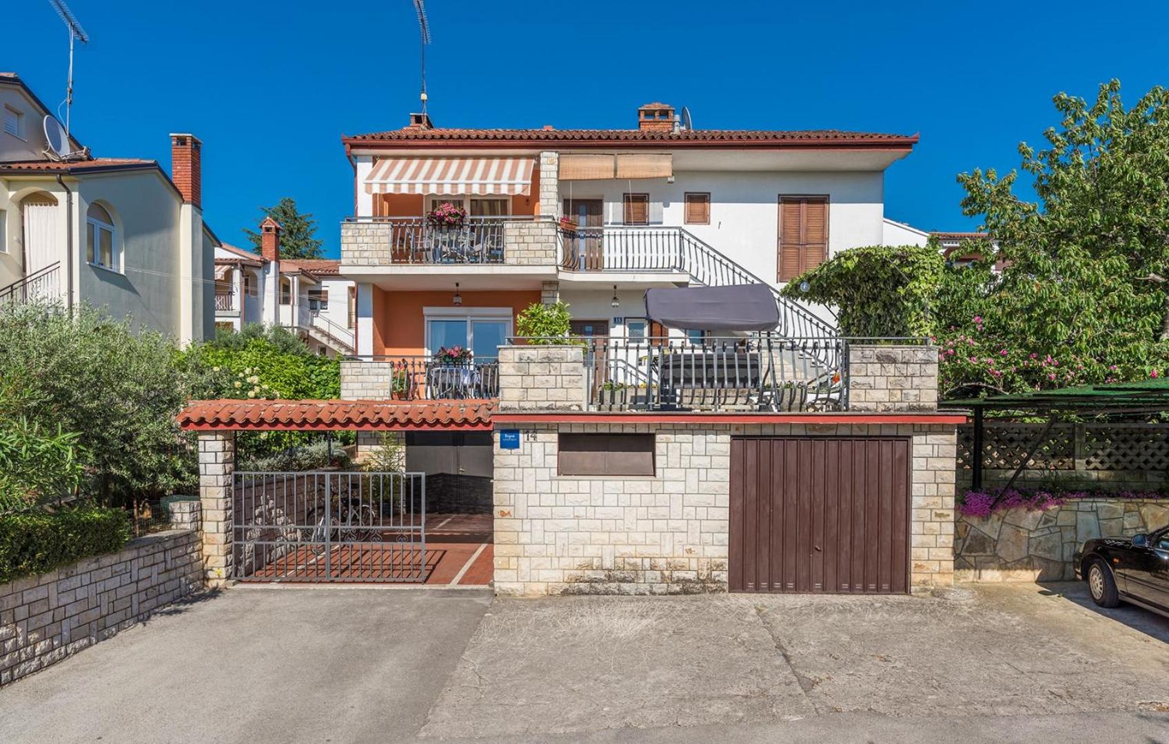 Apartments Loredana view 4