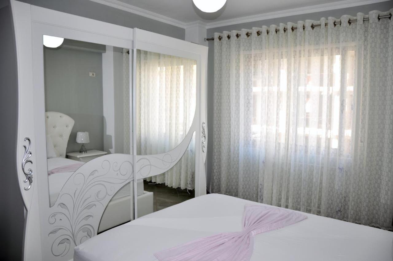 Modern Summer Apartment photo 4