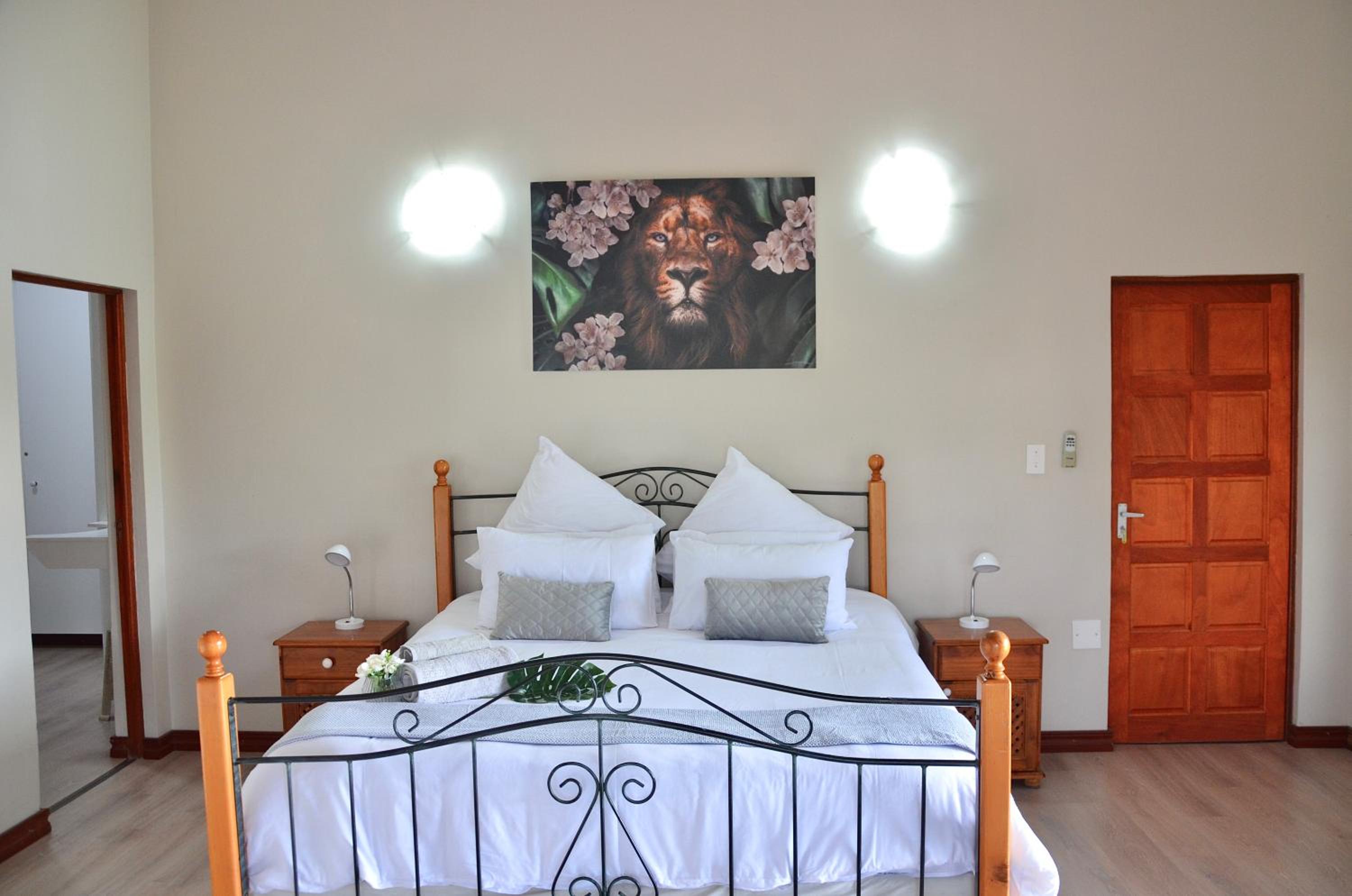 Muqurati Lodge - Dinokeng Game Reserve