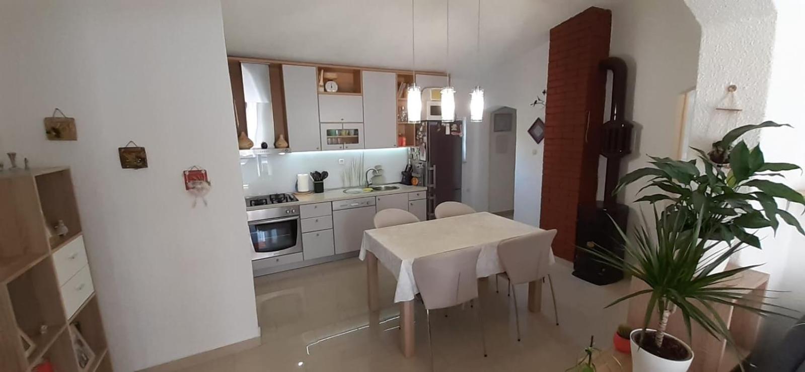 APARTMAN Tino KUSTIĆ 2