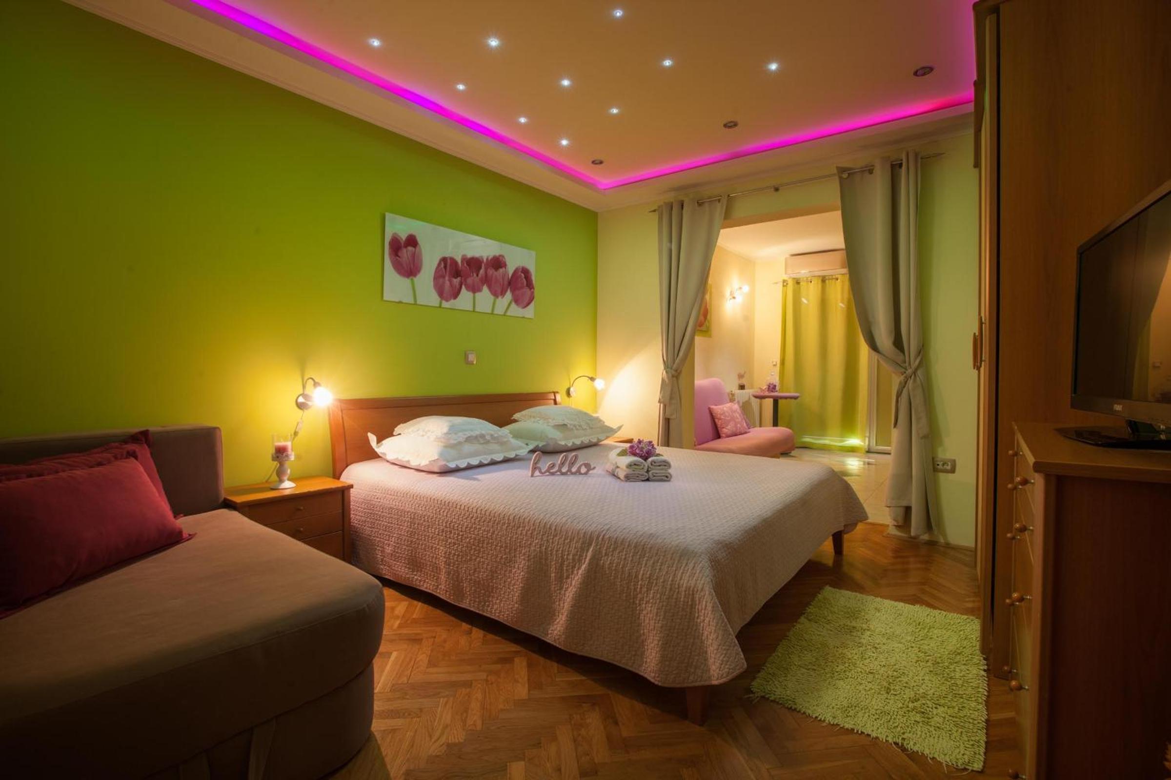 Apartments Marijan - Beachfront
