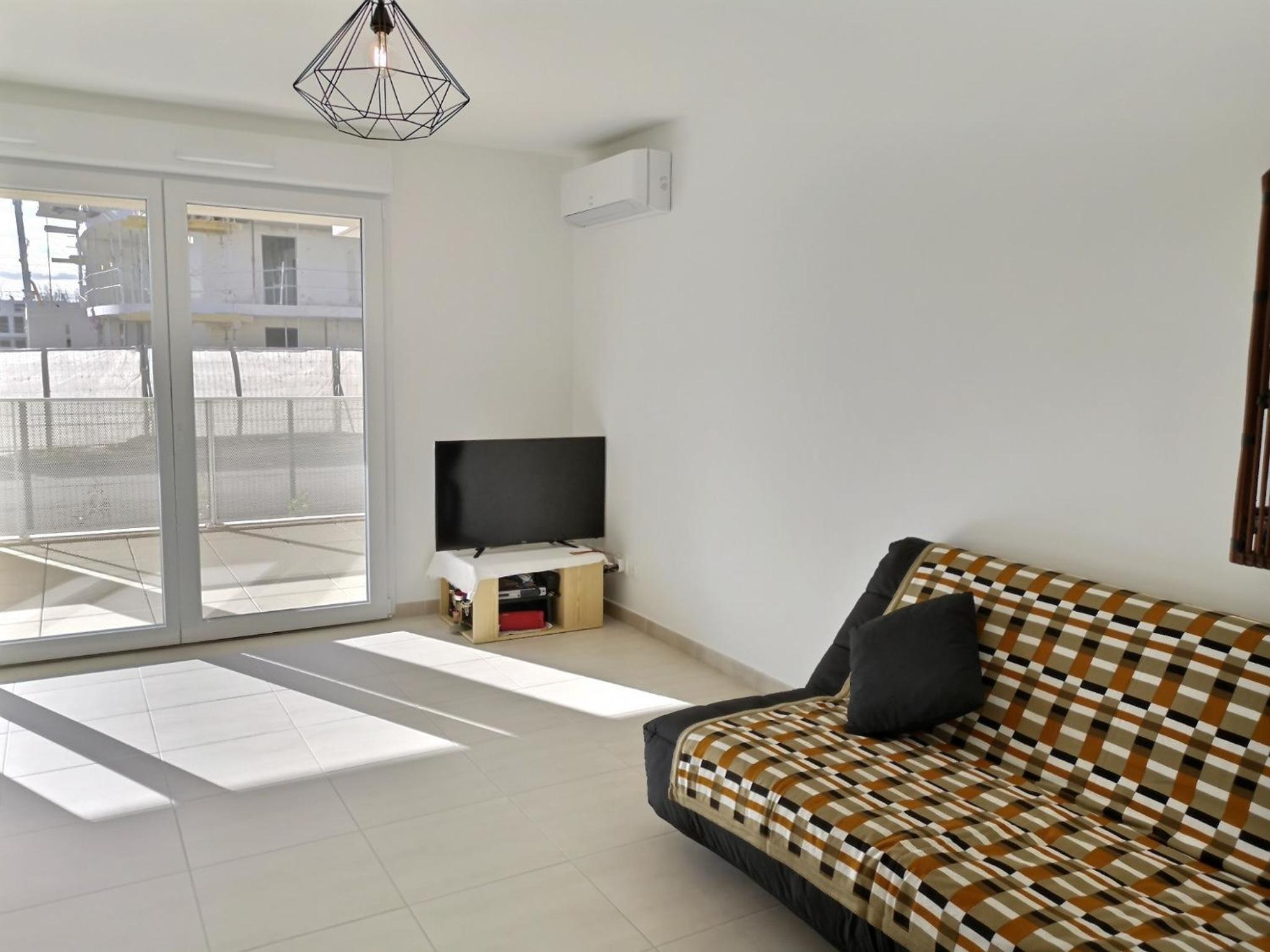Appartement climatisé, moderne avec terrasses à 500m de la mer photo 4