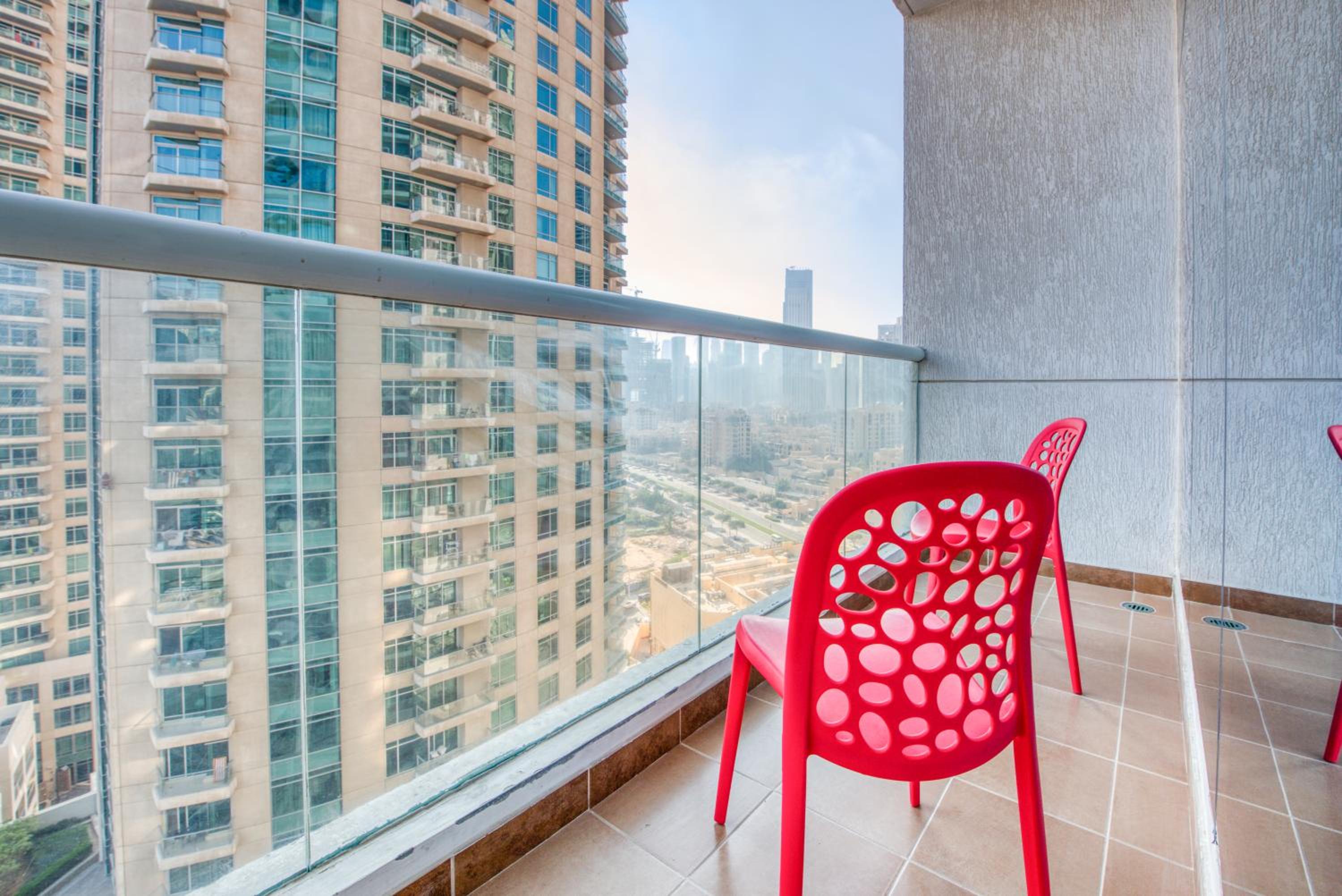 RH- Burj Al Nujoom, Downtown, Cozy Studio near Dubai Mall