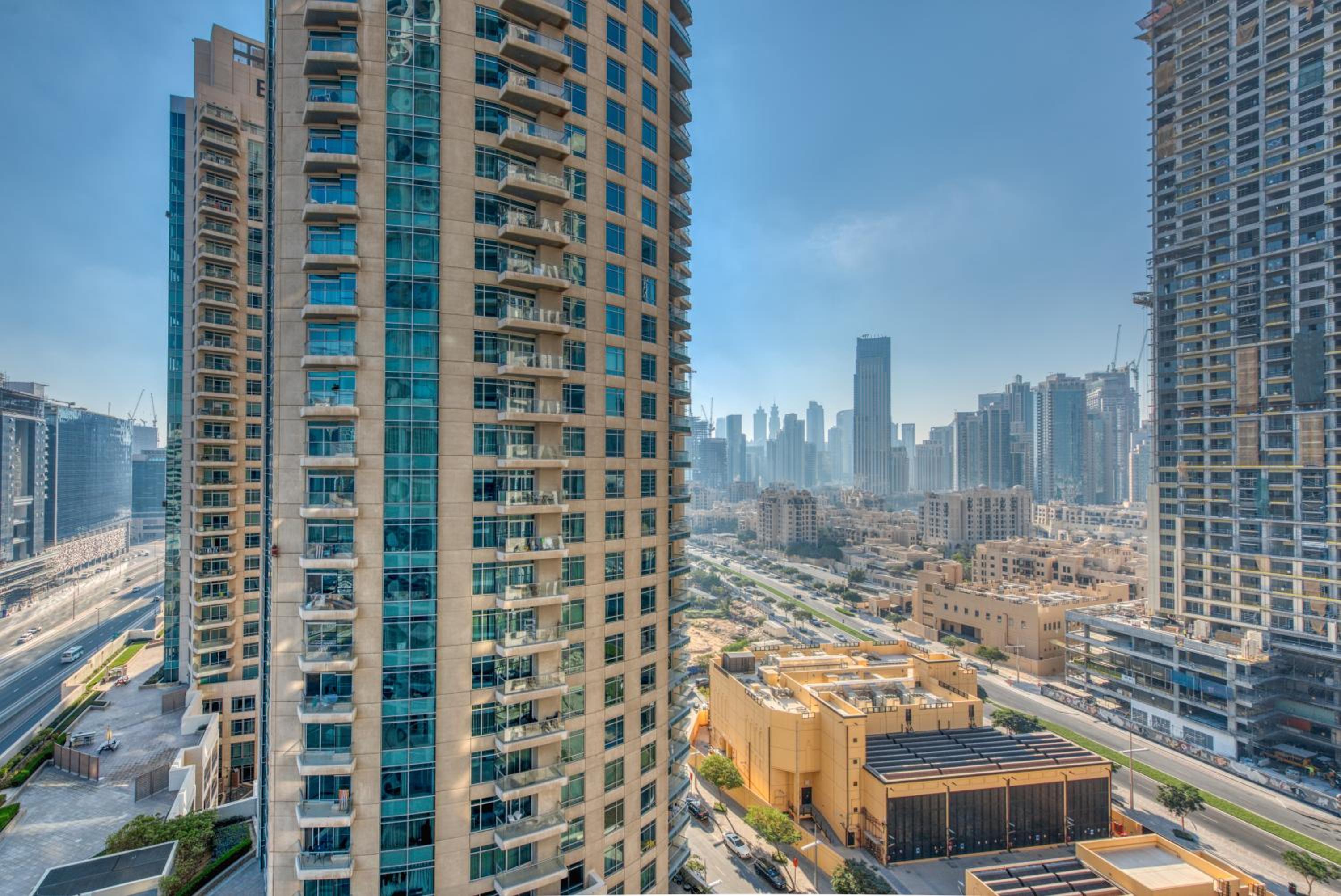 RH- Burj Al Nujoom, Downtown, Cozy Studio near Dubai Mall