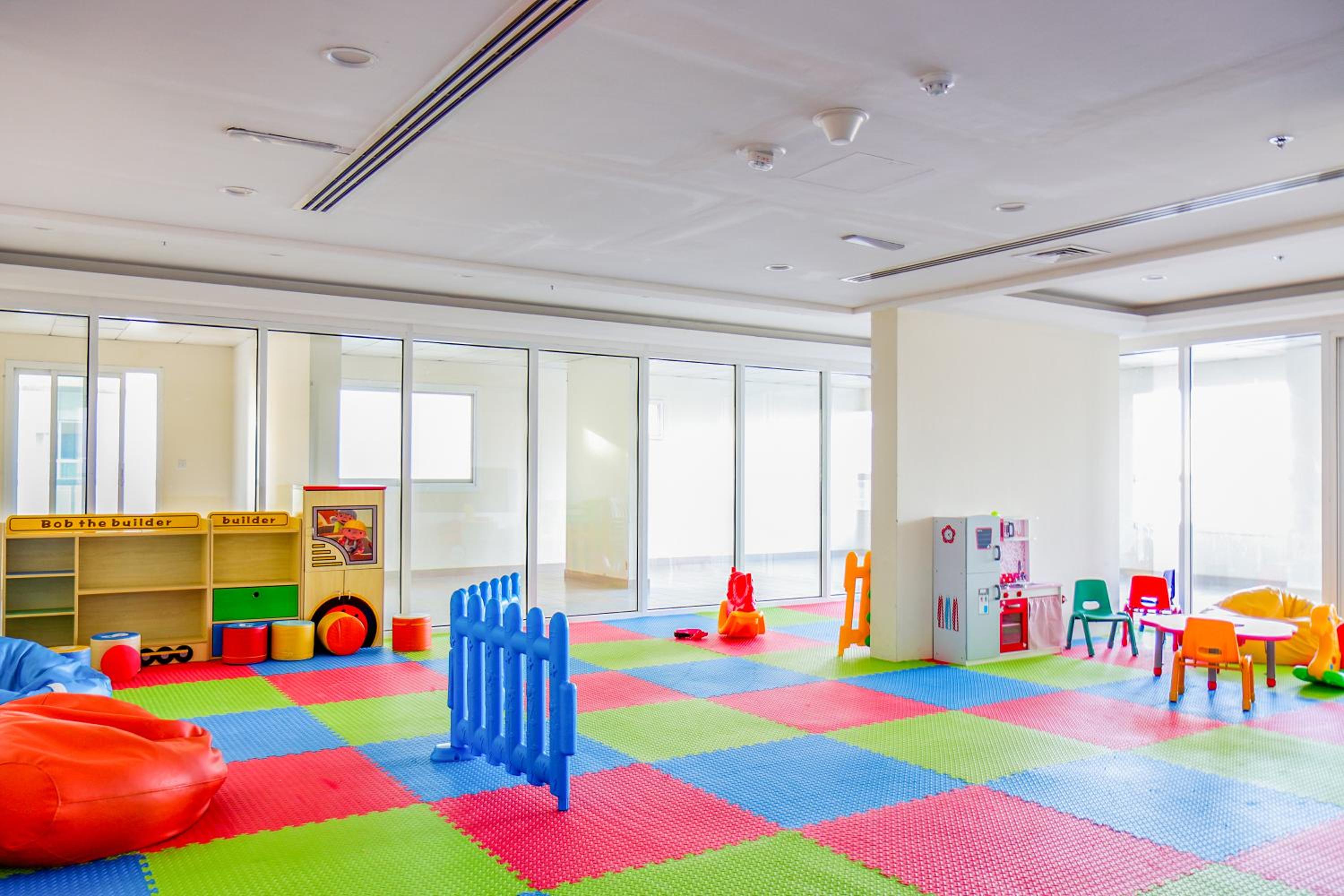 SHH - Amazing Studio in Hercules Tower, Wadi Al Safa