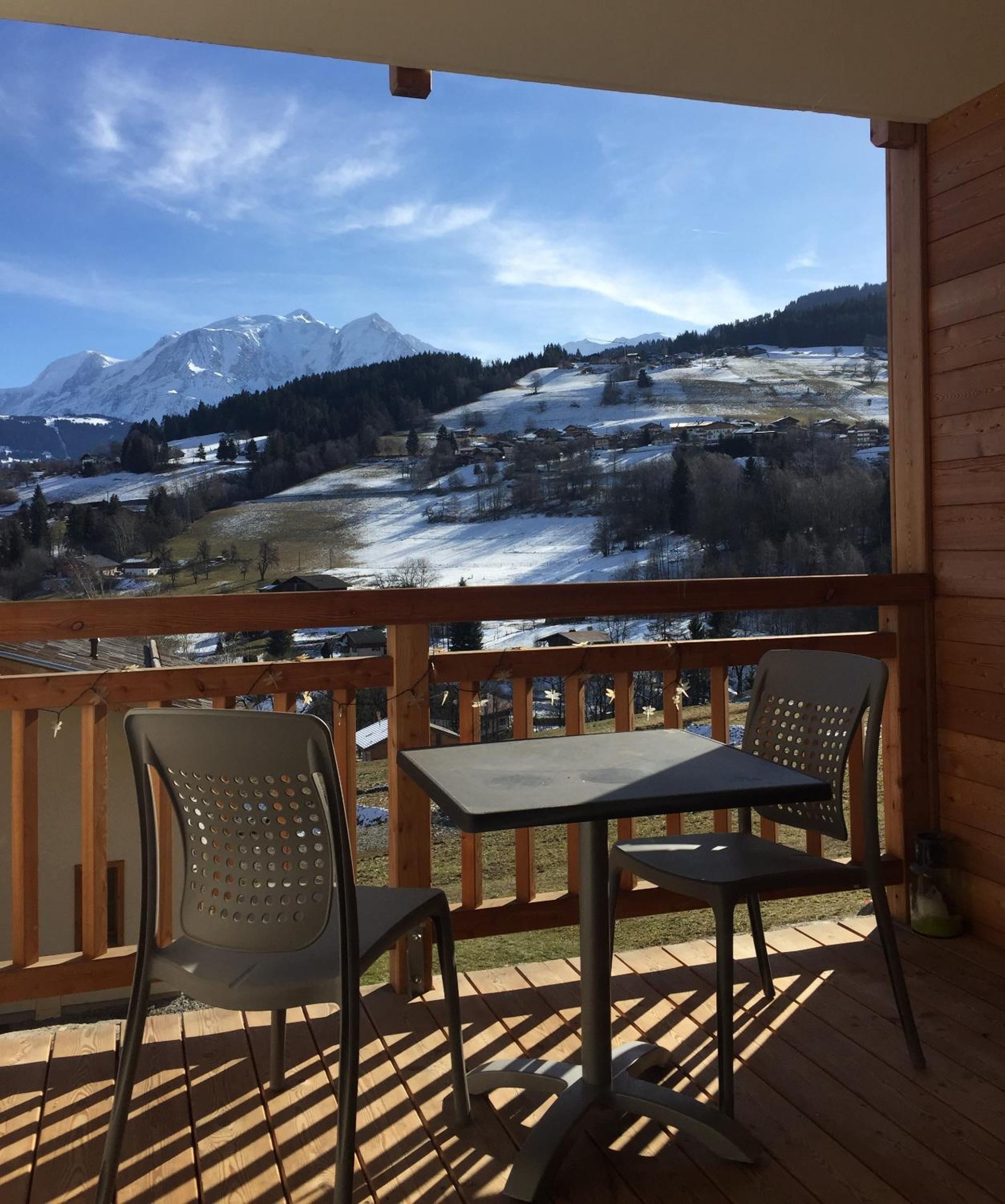 Balcony & Terrace