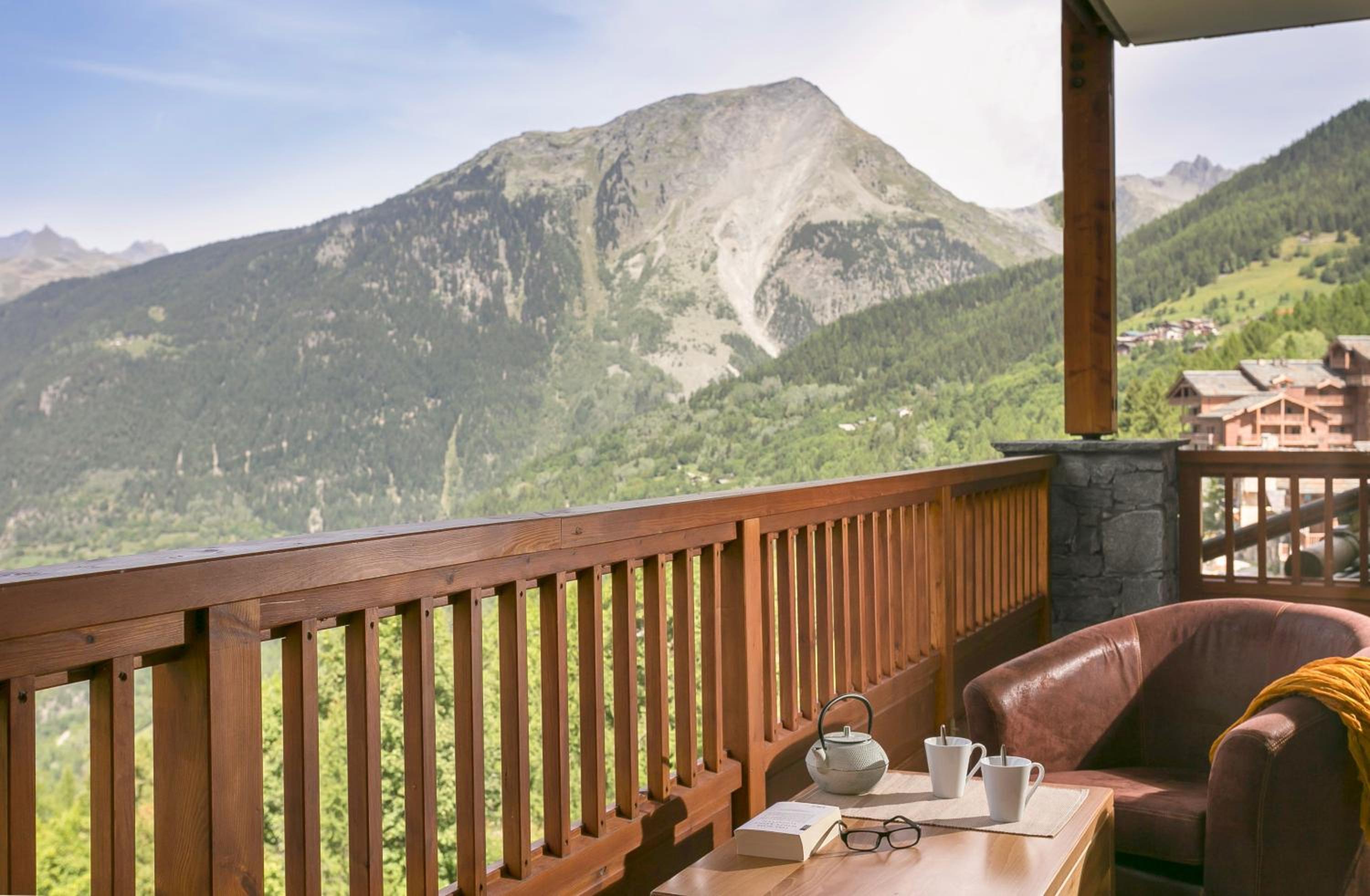 Balcony & Terrace