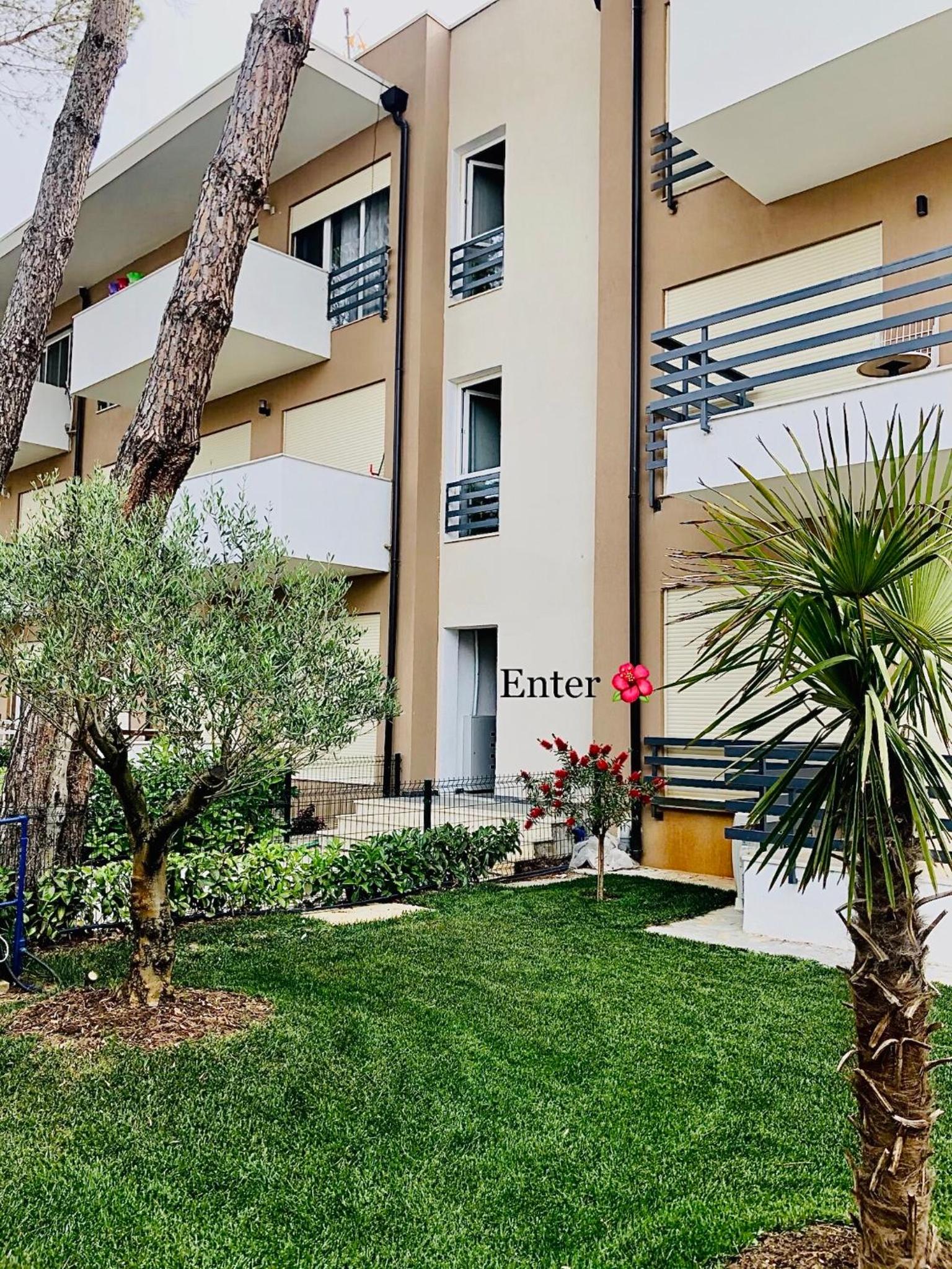 Hanah Apartment - Gjiri Lalzit Lura 3