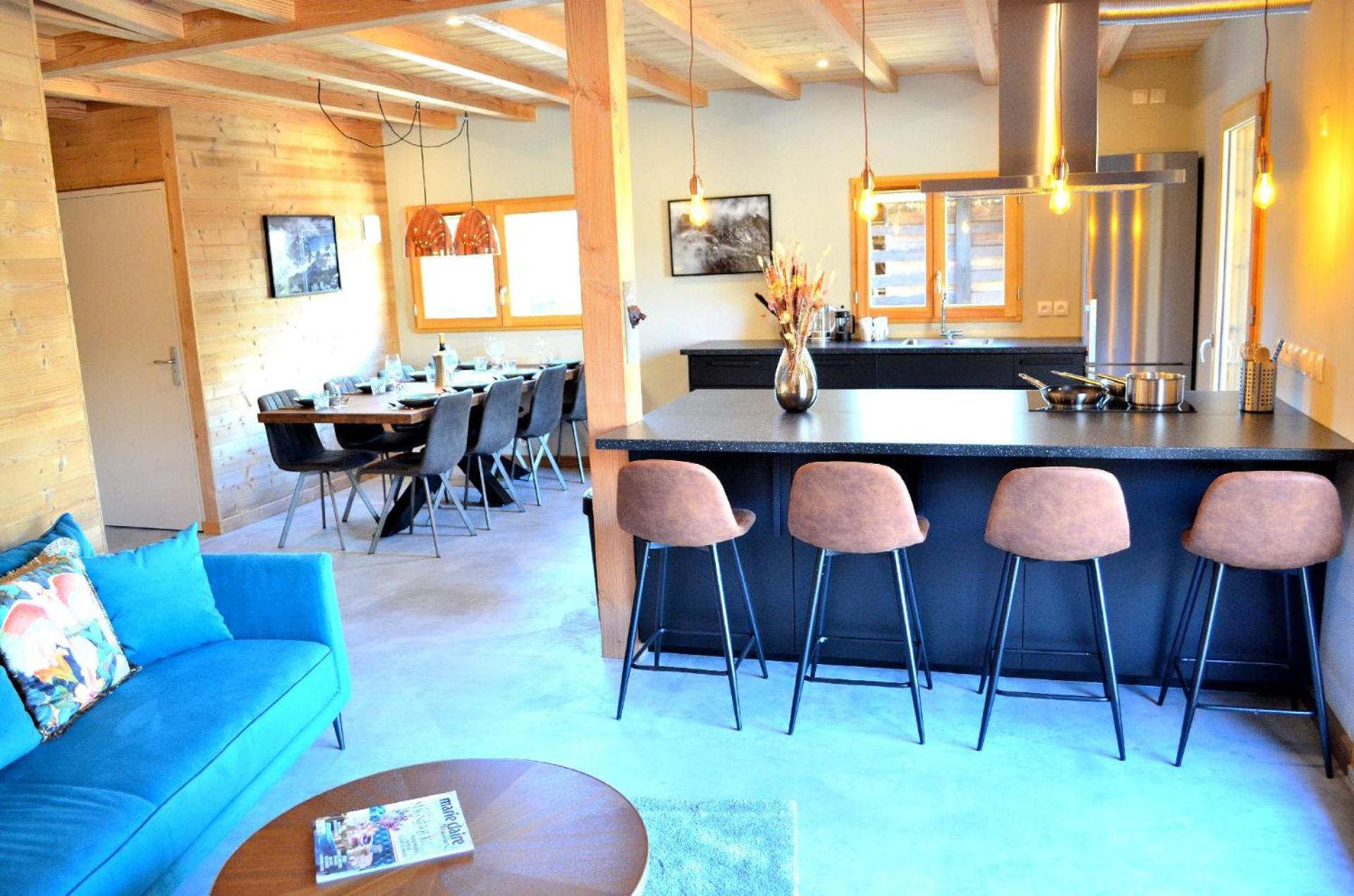 Chalet 800 view 2