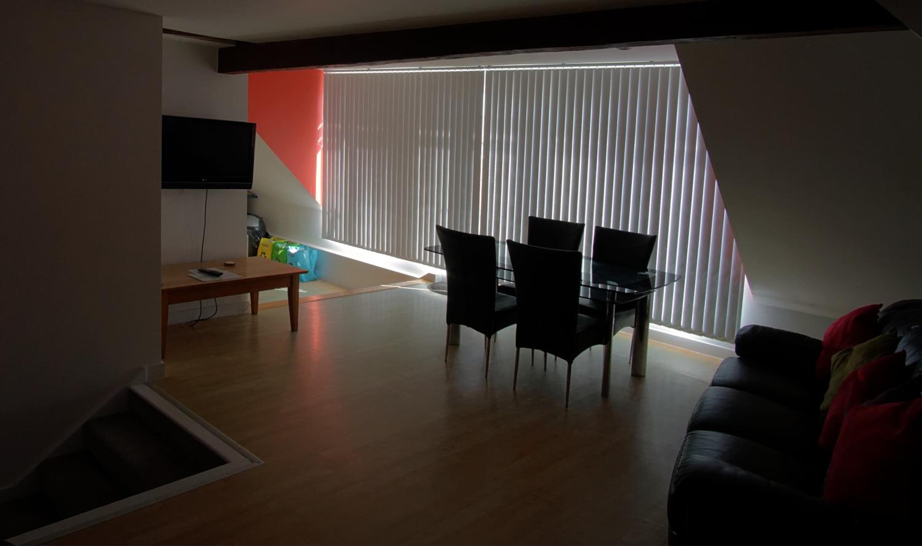 Stunning Central Exeter Apartment with balcony and fantastic view