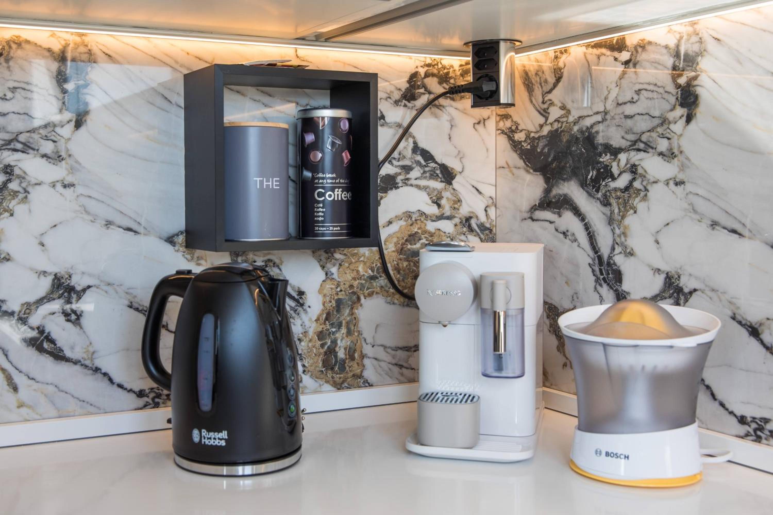 Luxury Apartment Edi